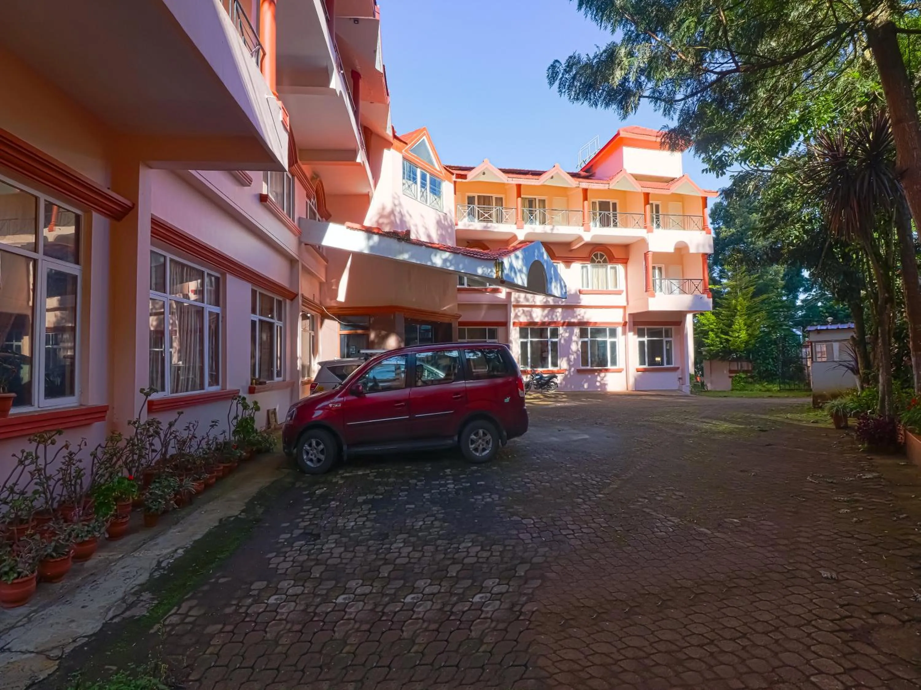 Parking in The Byke Sunshine Grand