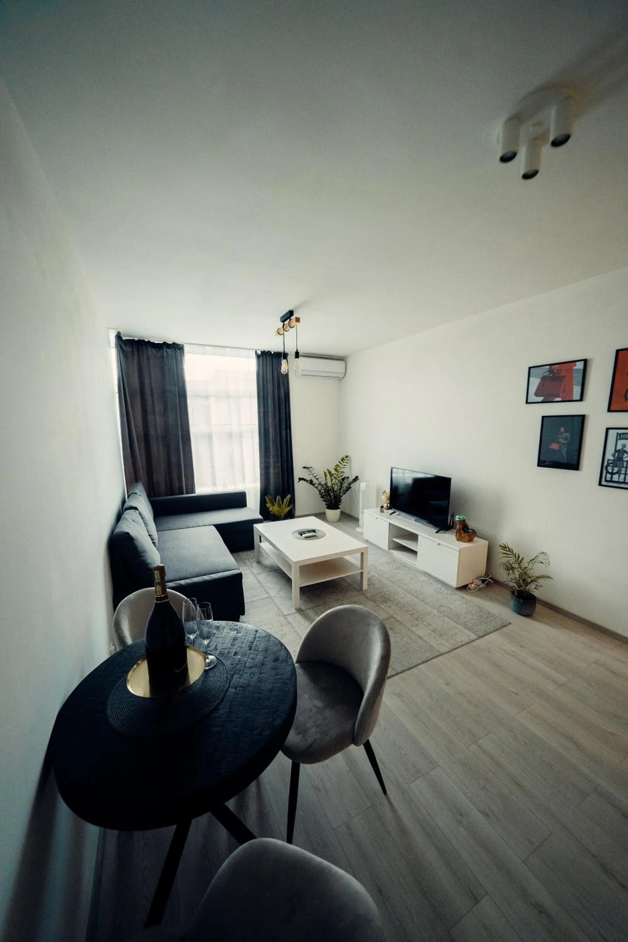 Living room in TIFFANY Apartment Hotel