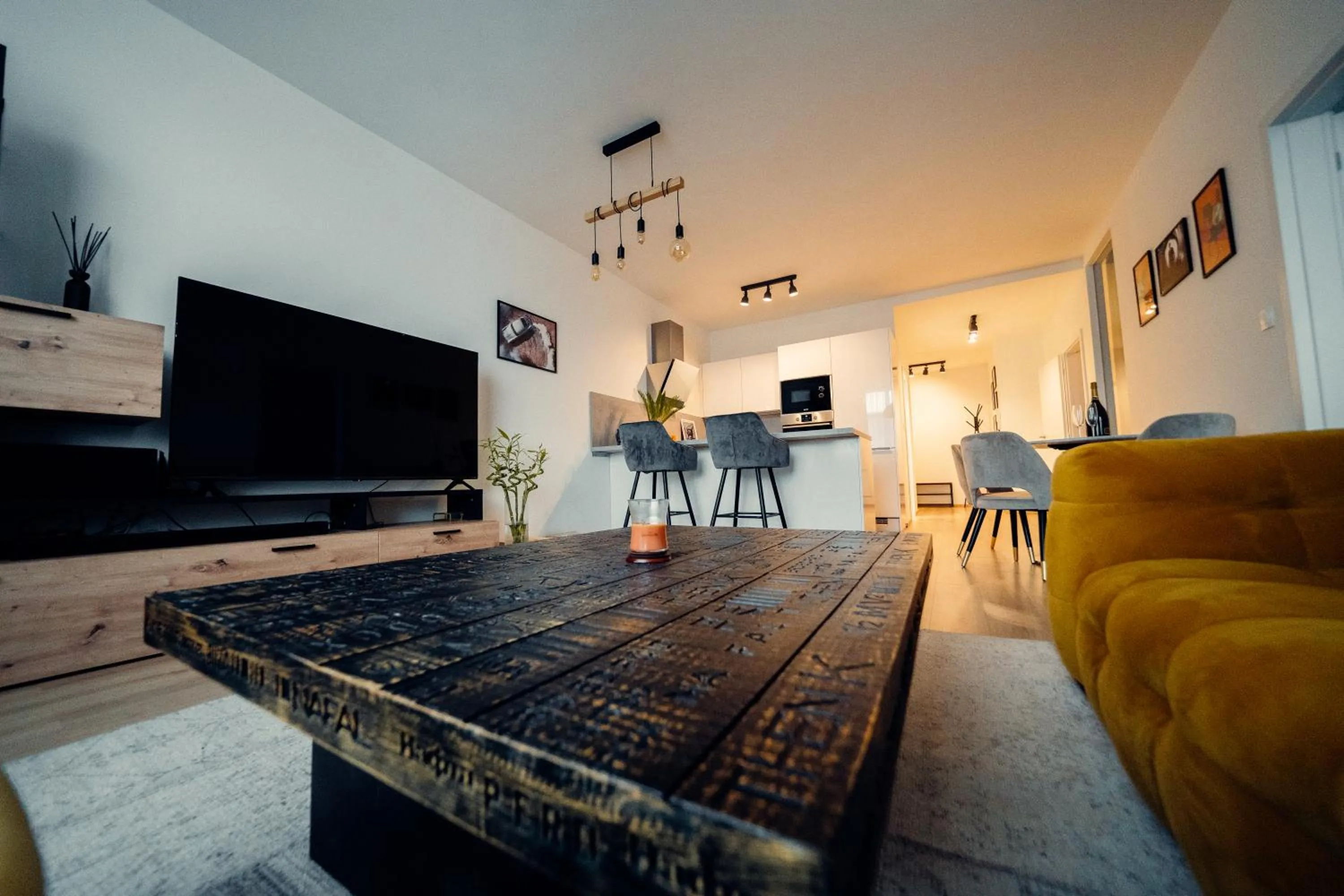 Kitchen or kitchenette in TIFFANY Apartment Hotel