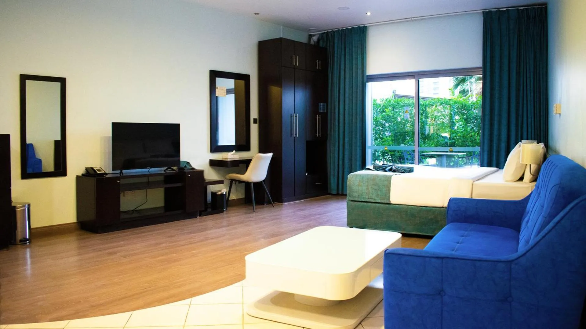 Signature Hotel Apartments and Spa