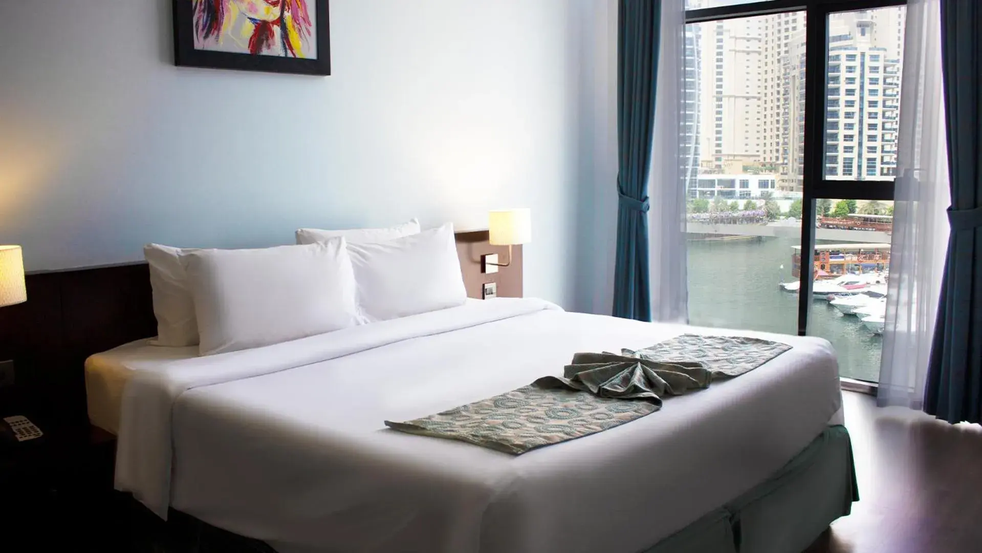 Two-Bedroom Apartment with Marina View in Signature Hotel Apartments and Spa Two-Bedroom Apartment with Marina View in Signature Hotel Apartments and Spa