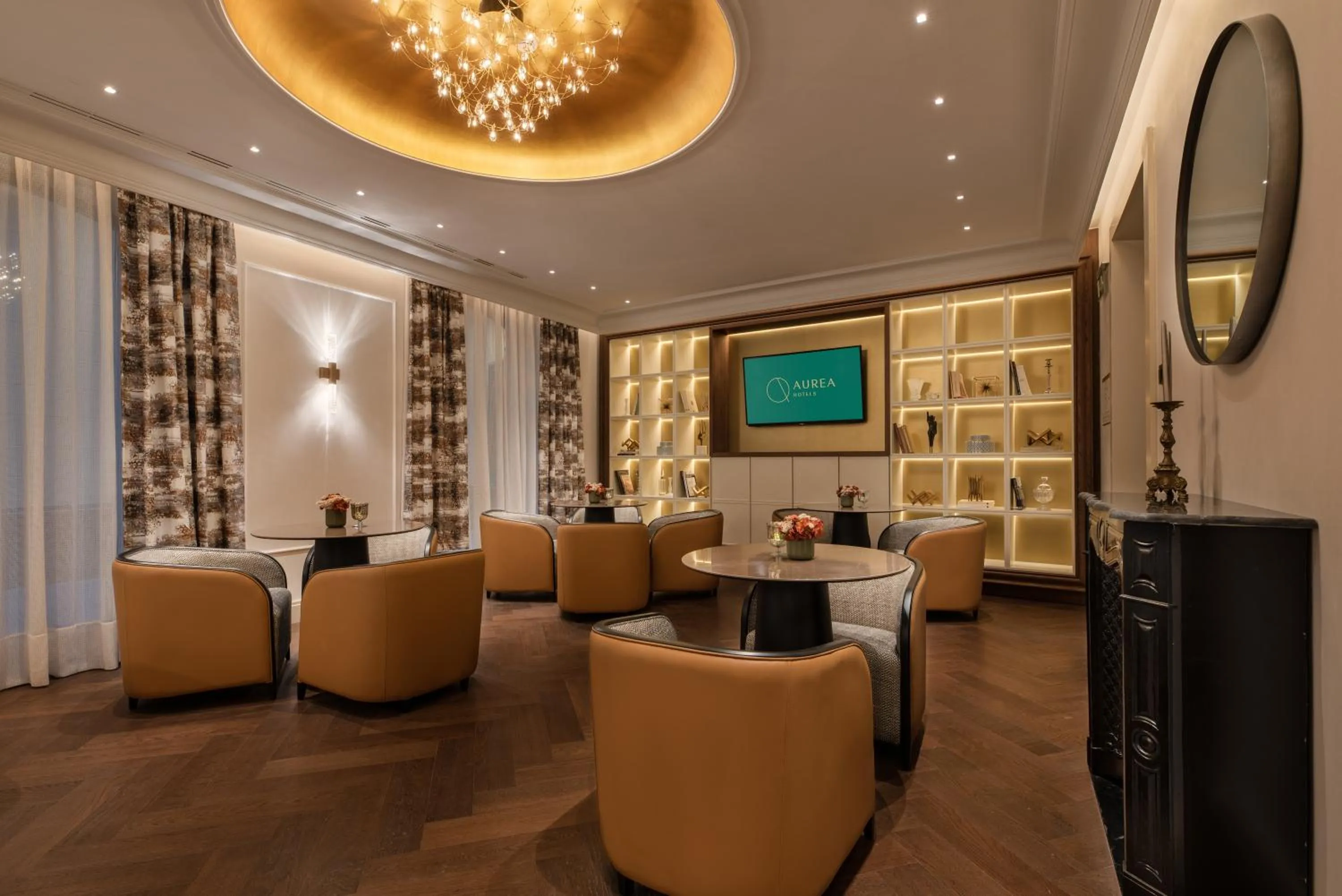 Communal lounge/ TV room in Áurea Casa Palacio Sagasta by Eurostars Hotel Company