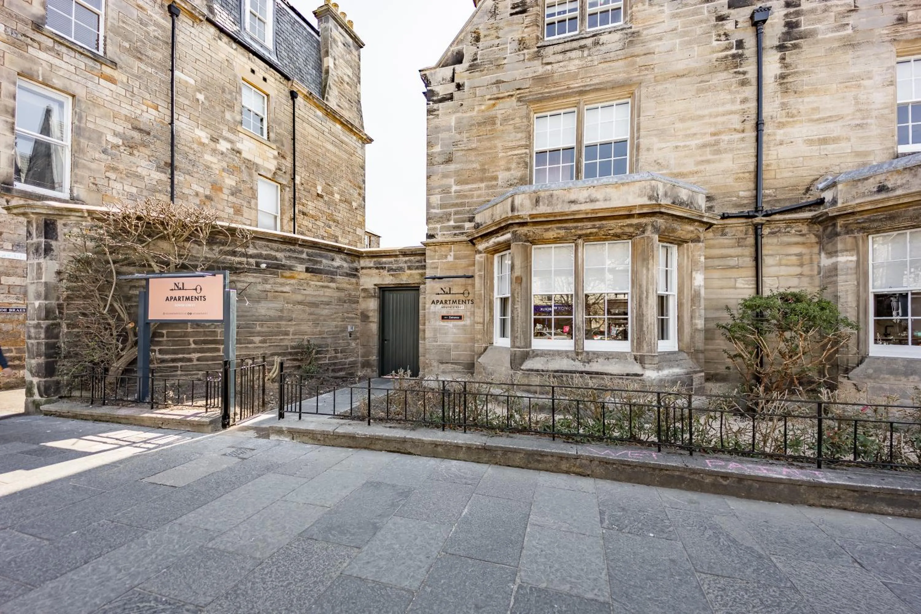 Property building in No1 Apartments St Andrews - South Street