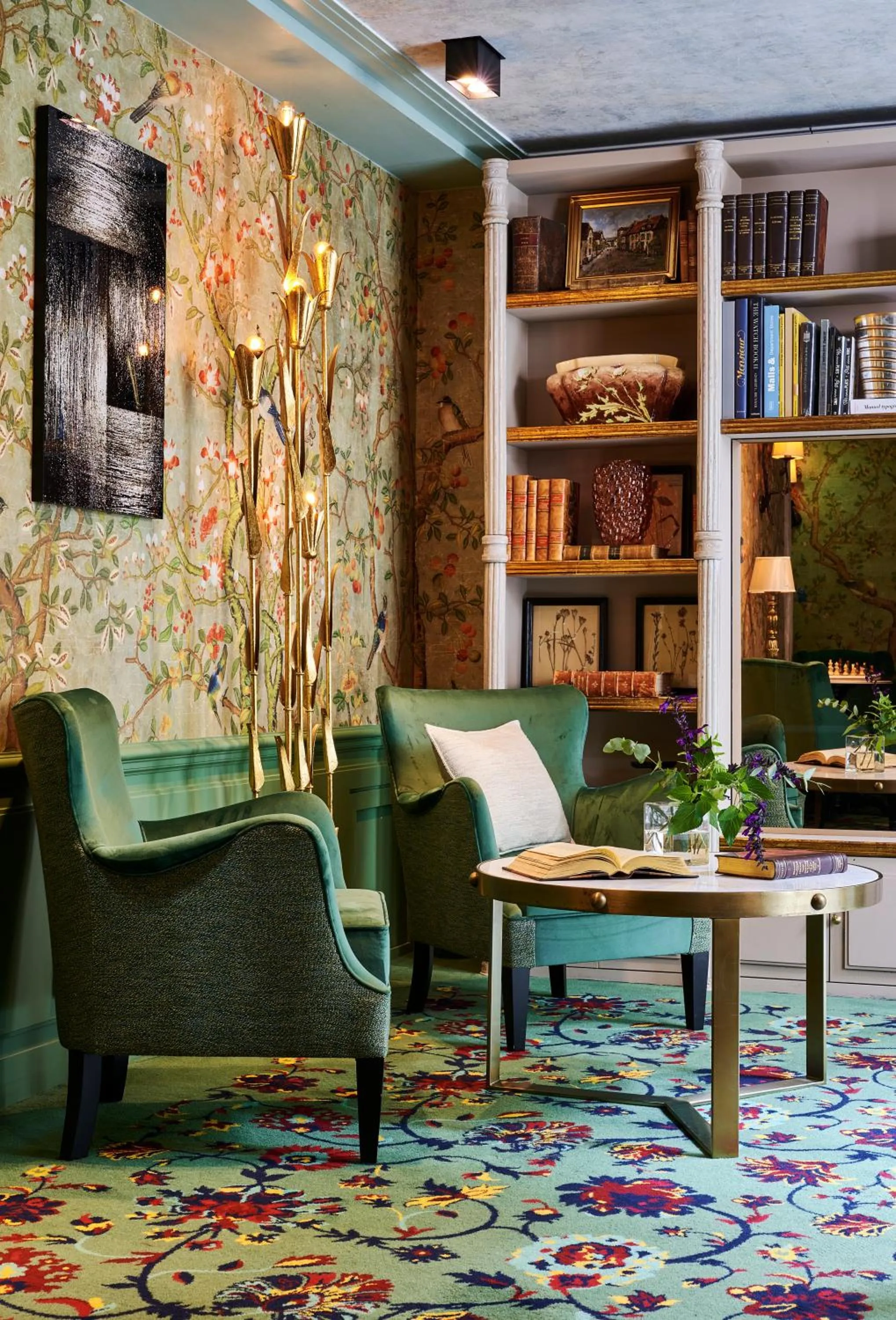 Communal lounge/ TV room in Maison Boissière BARNES Residences