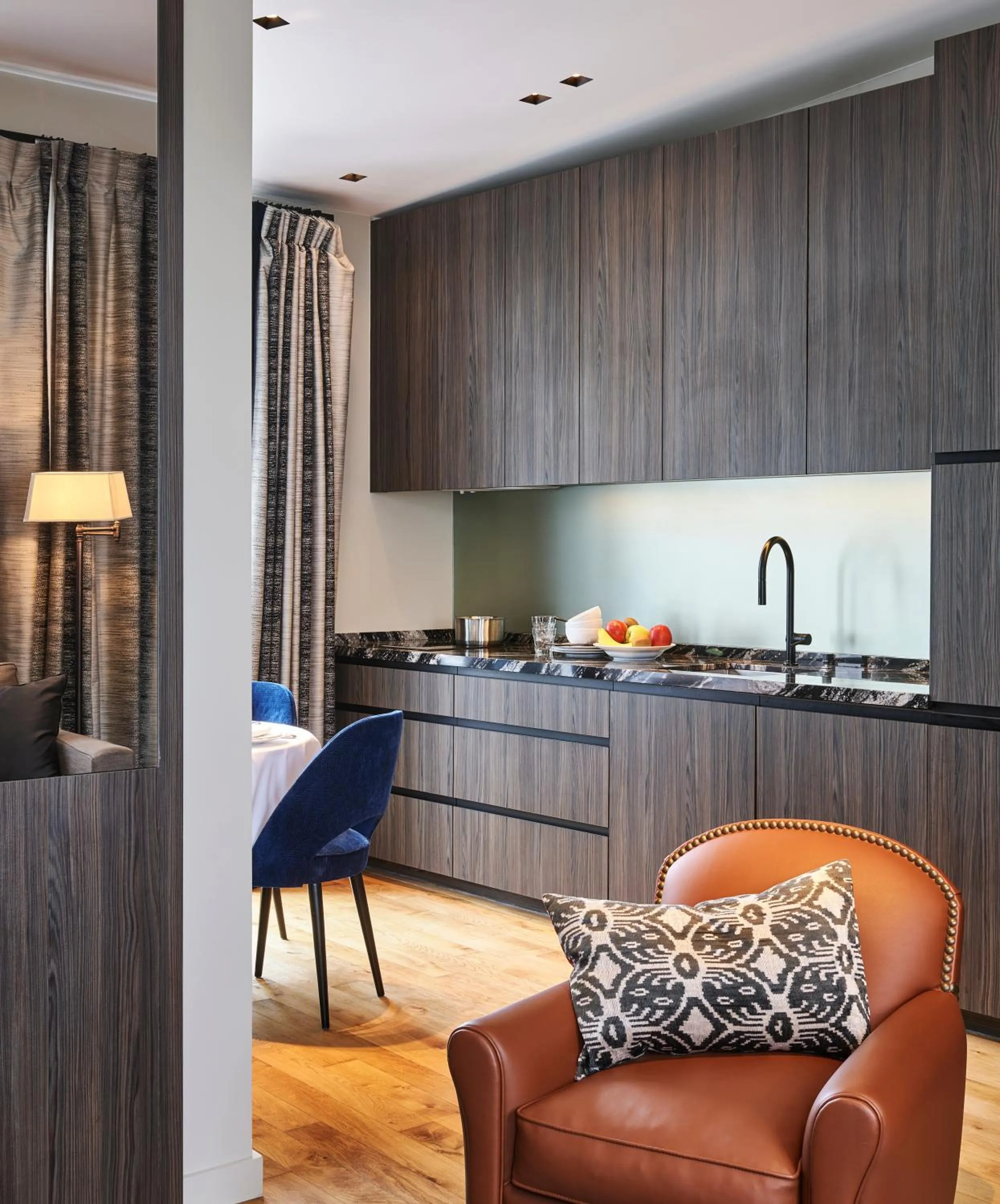 Kitchen or kitchenette in Maison Boissière BARNES Residences