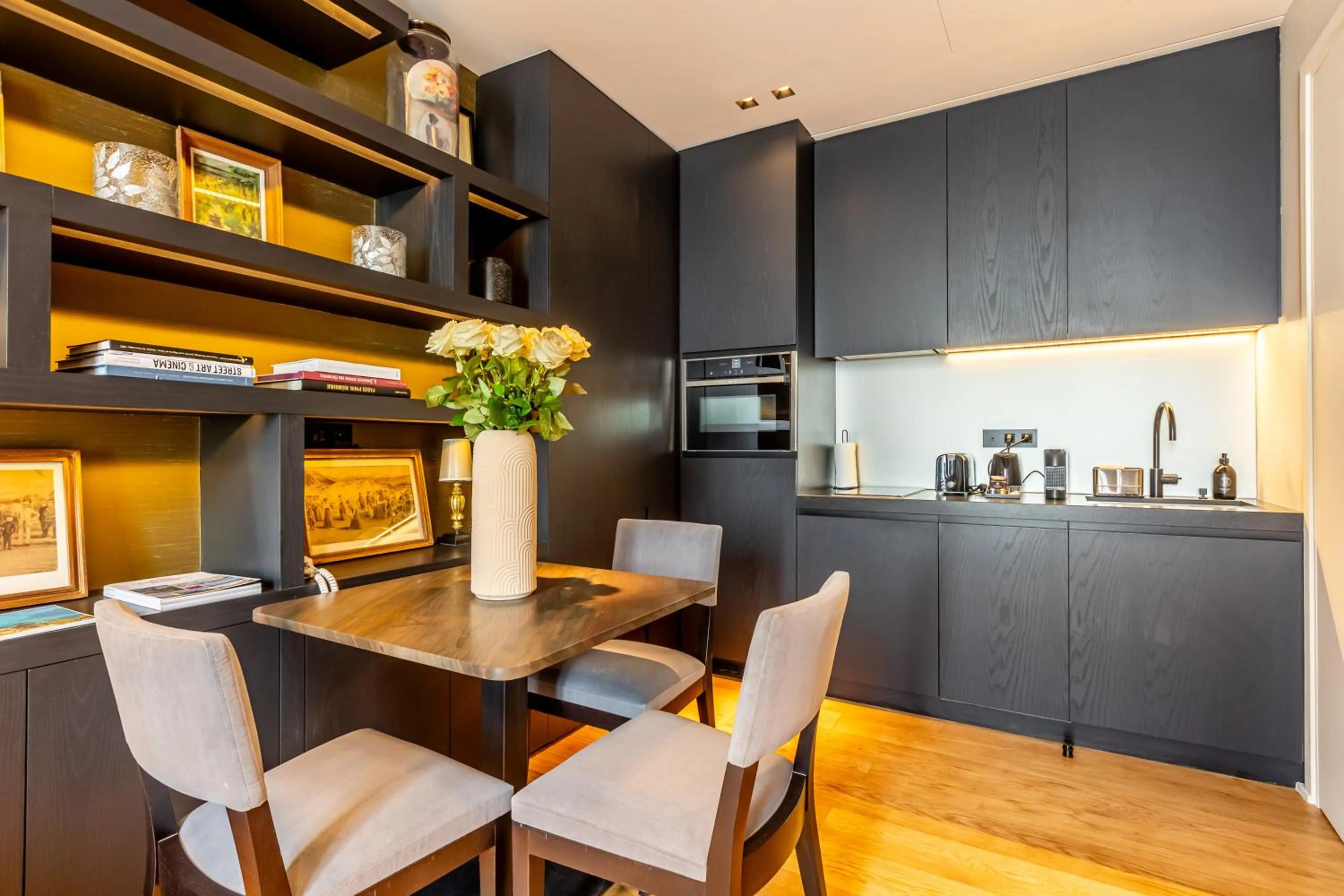 Library in Maison Boissière BARNES Residences