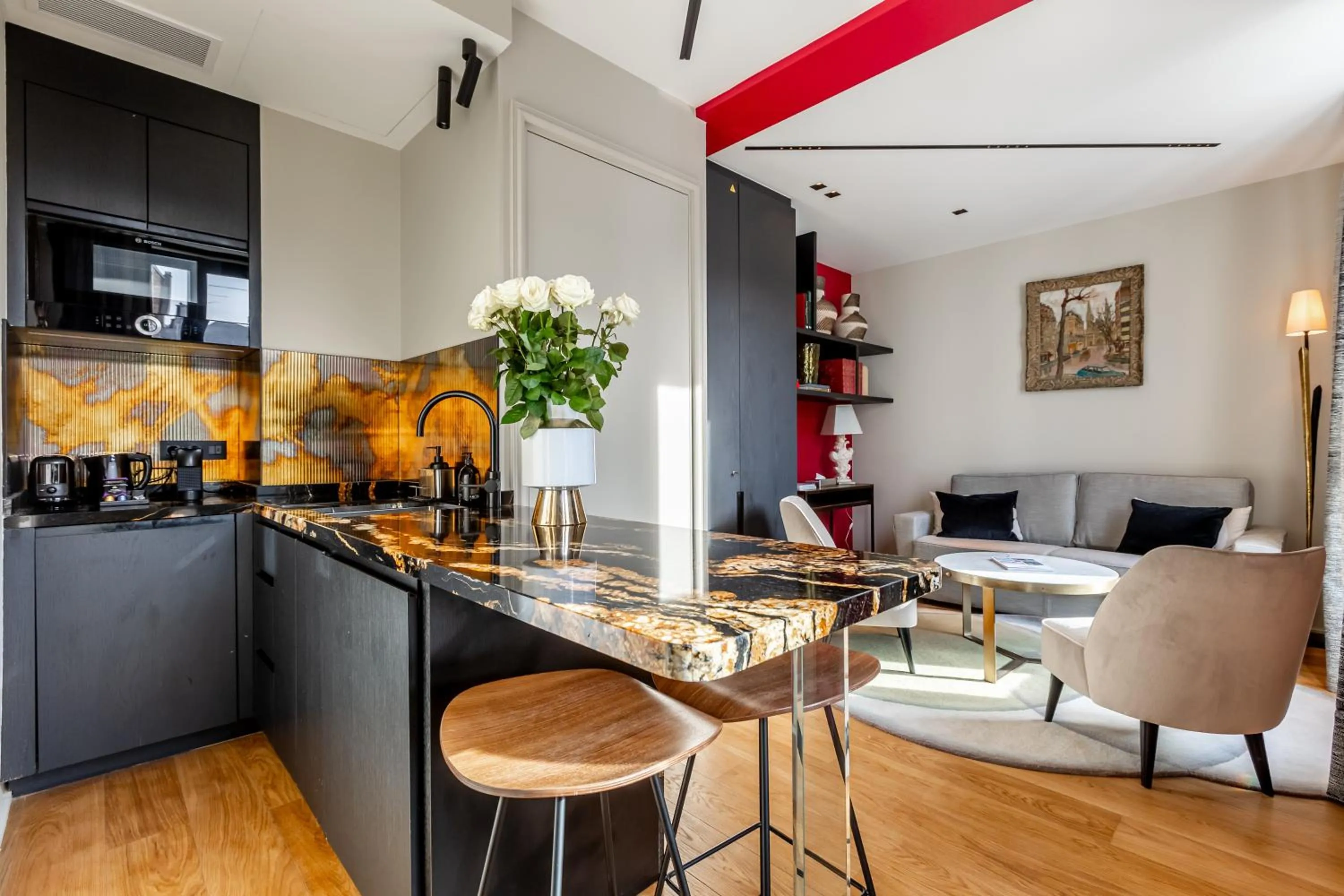 Kitchen or kitchenette in Maison Boissière BARNES Residences