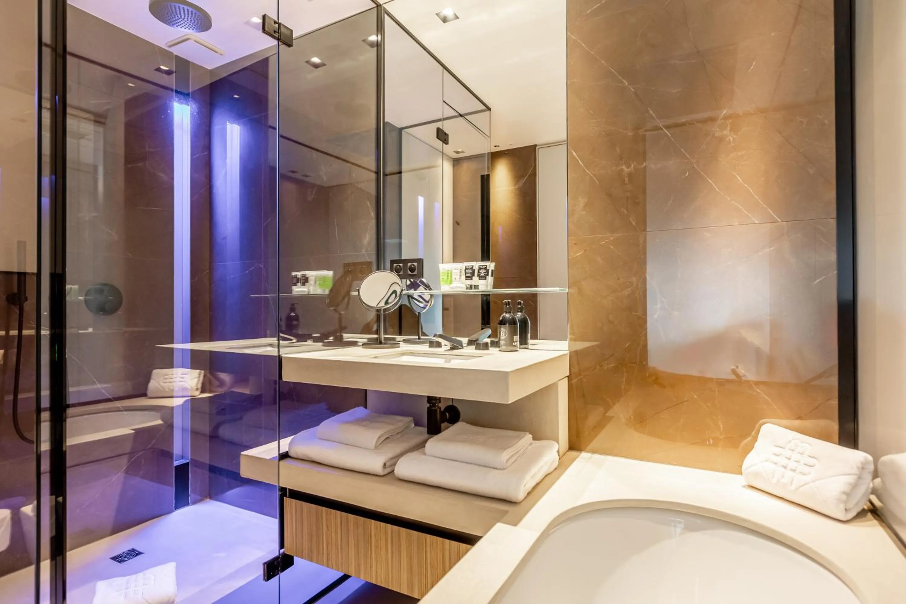 Bathroom in Maison Boissière BARNES Residences