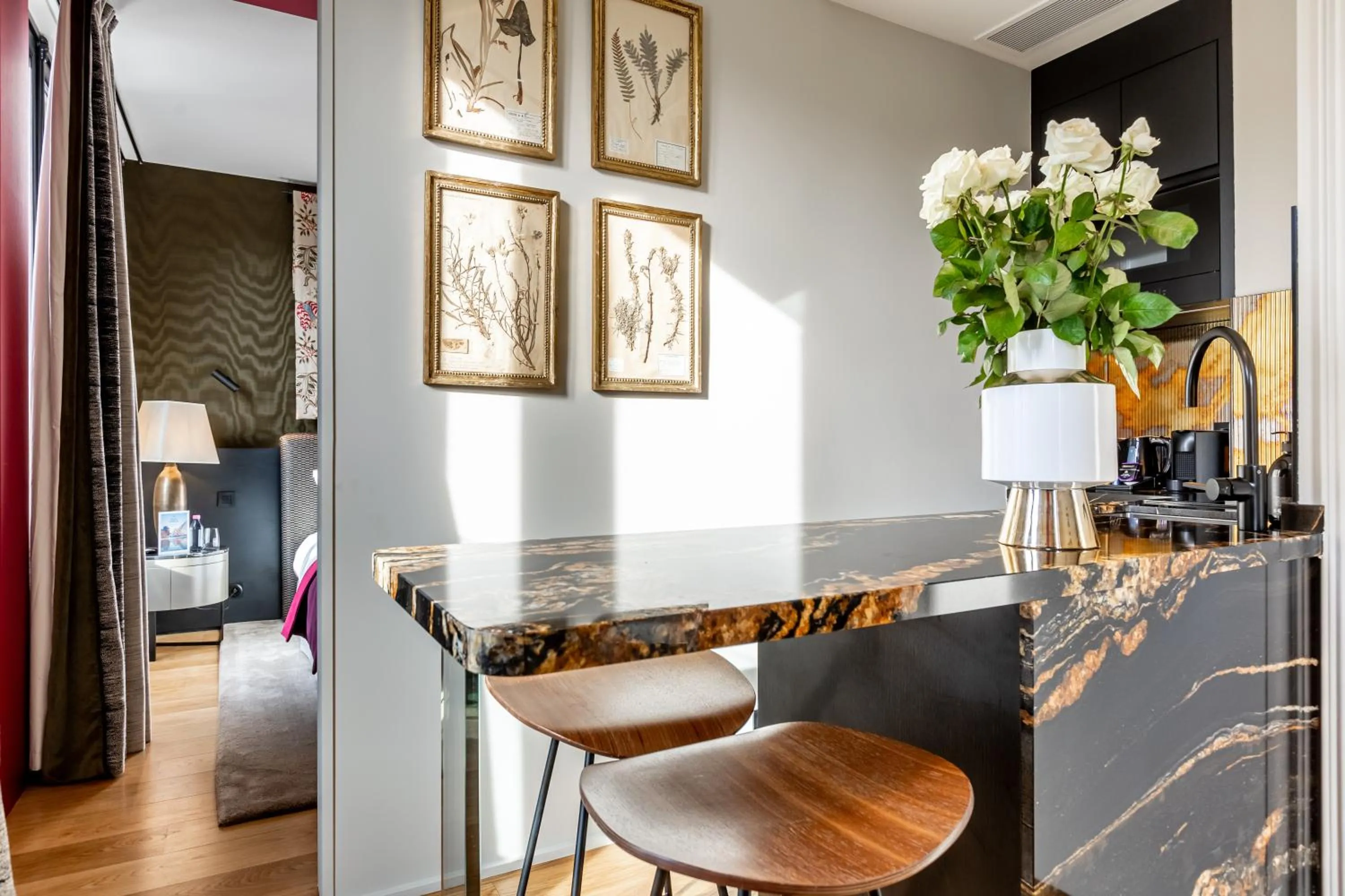 Kitchen or kitchenette in Maison Boissière BARNES Residences