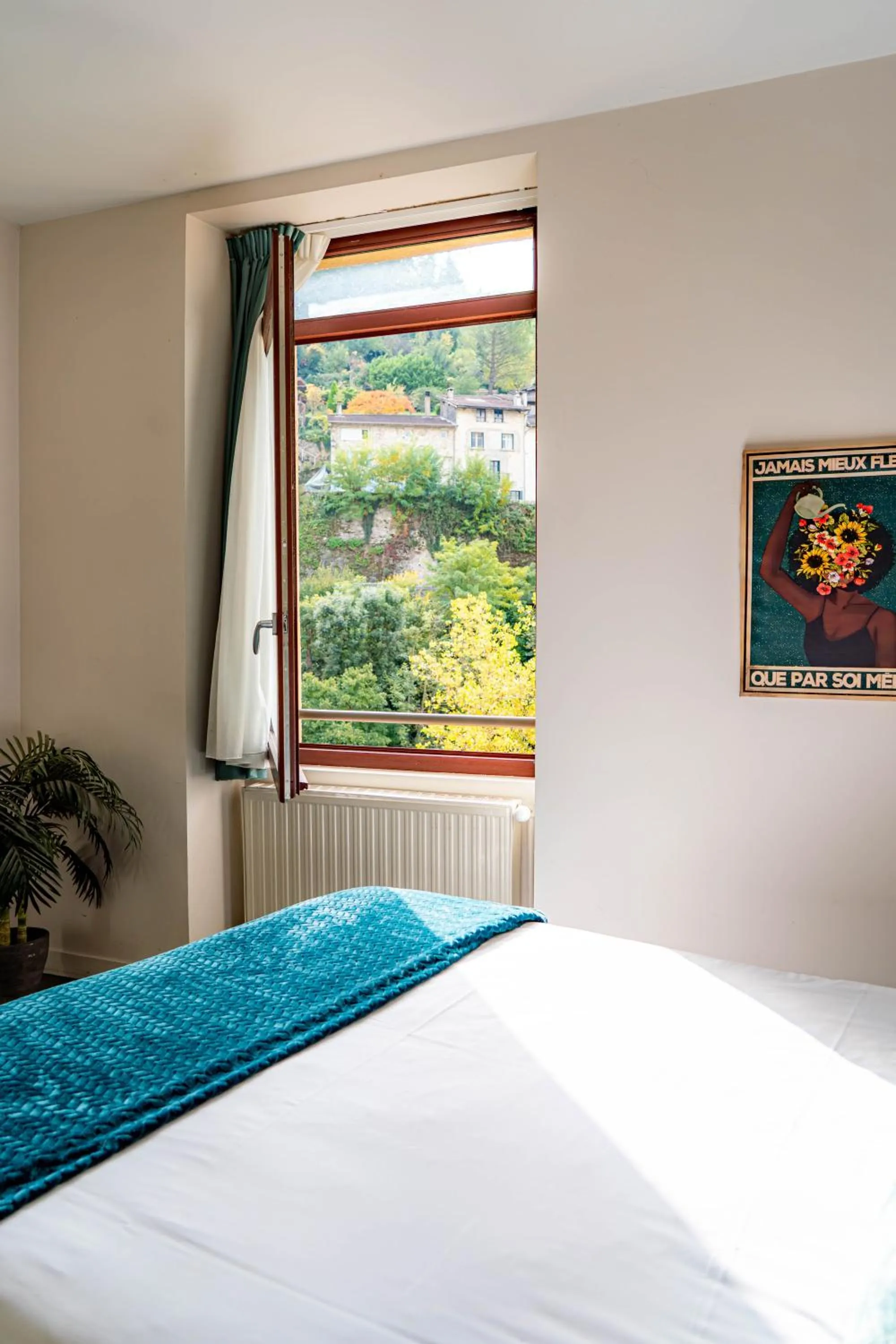Bedroom, Bed in Hôtel du Musée de l'Eau