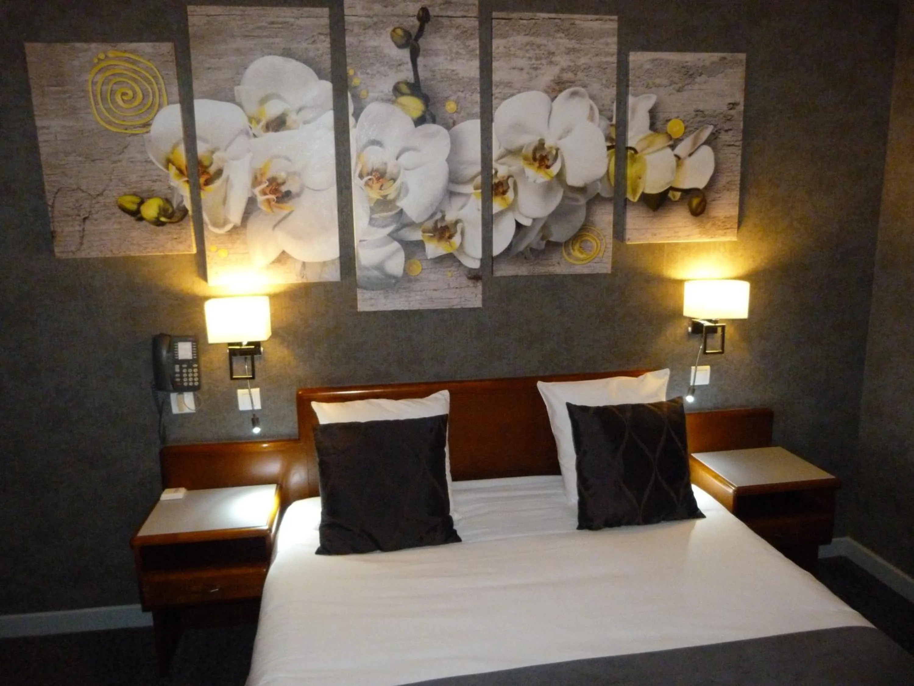 Bed in Domaine du Revermont - Logis Hotel