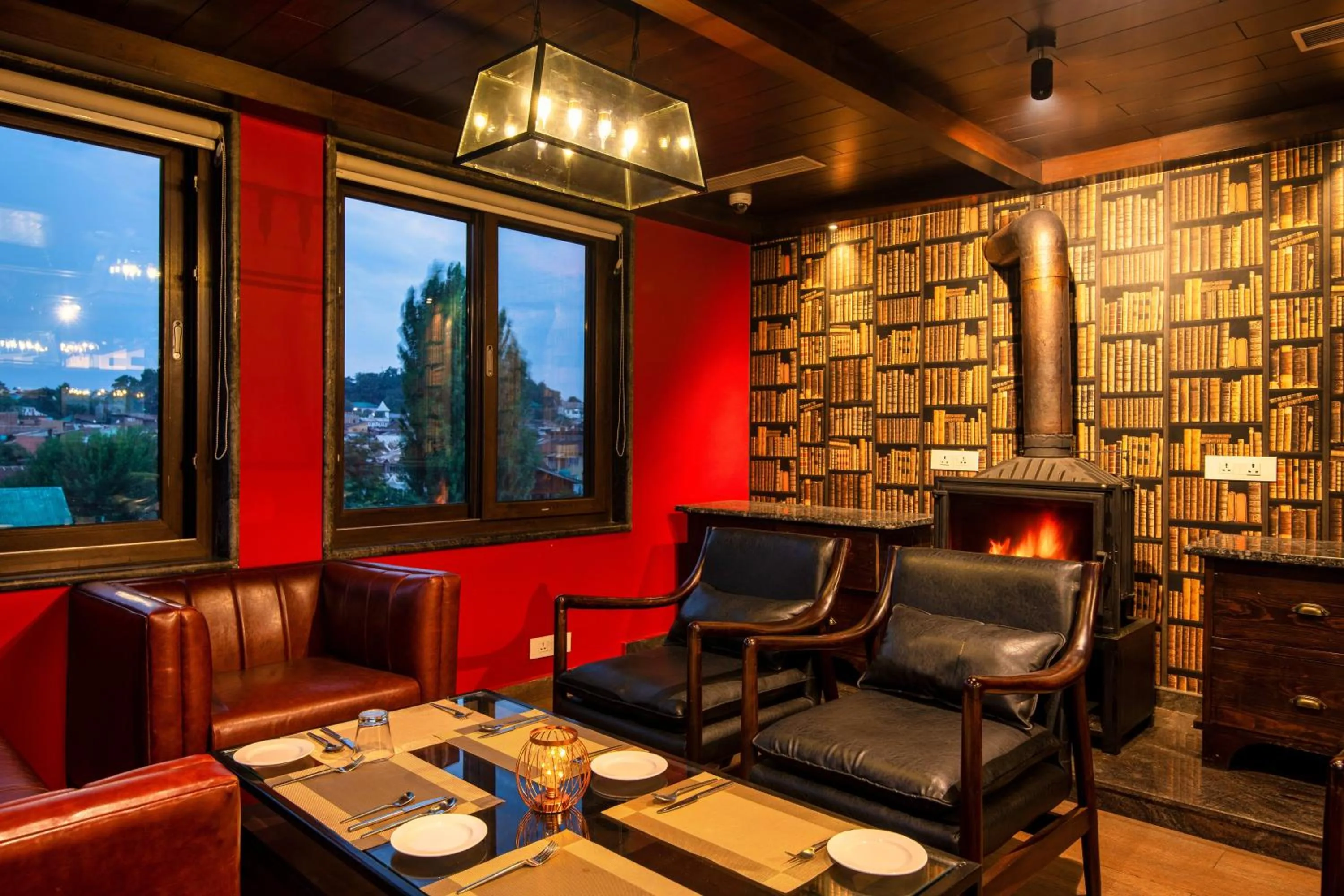 Restaurant/places to eat in The Vintage Srinagar at Dal Lake