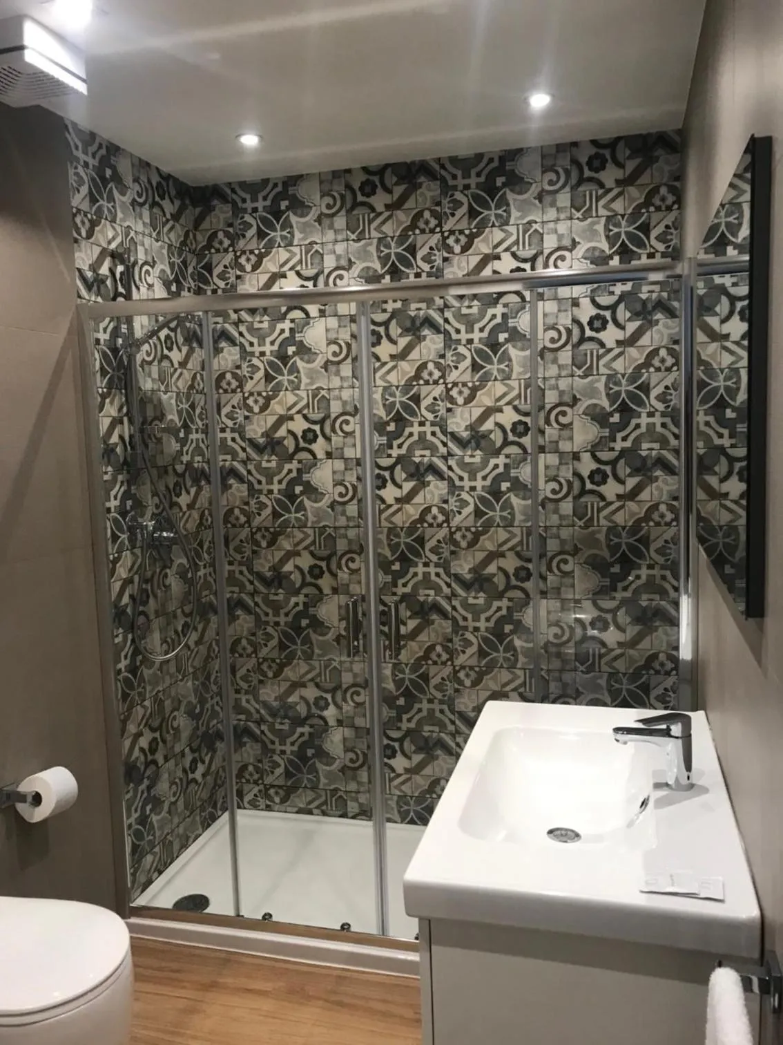 Motta Palace Apartments & Rooms