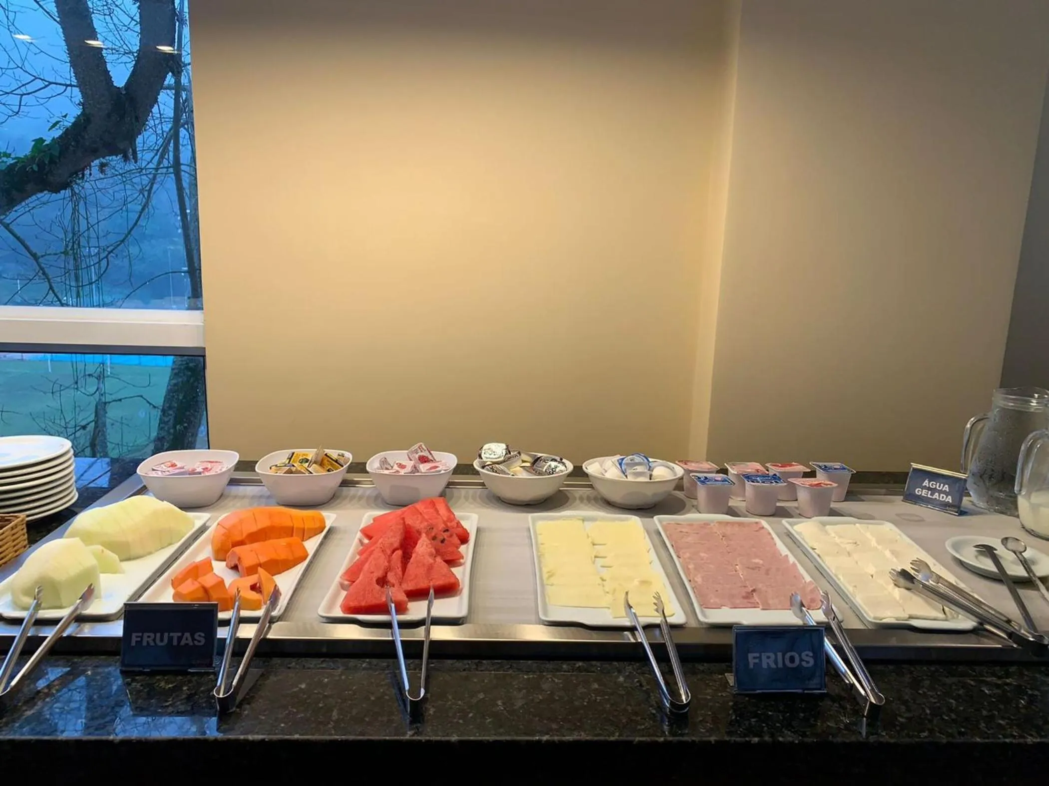 Breakfast in Summit Inn Hotel Barra Mansa