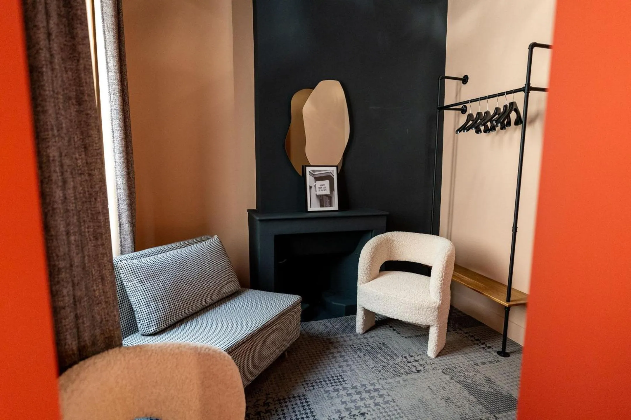 Living room in Hôtel de l'Europe Grenoble hyper-centre