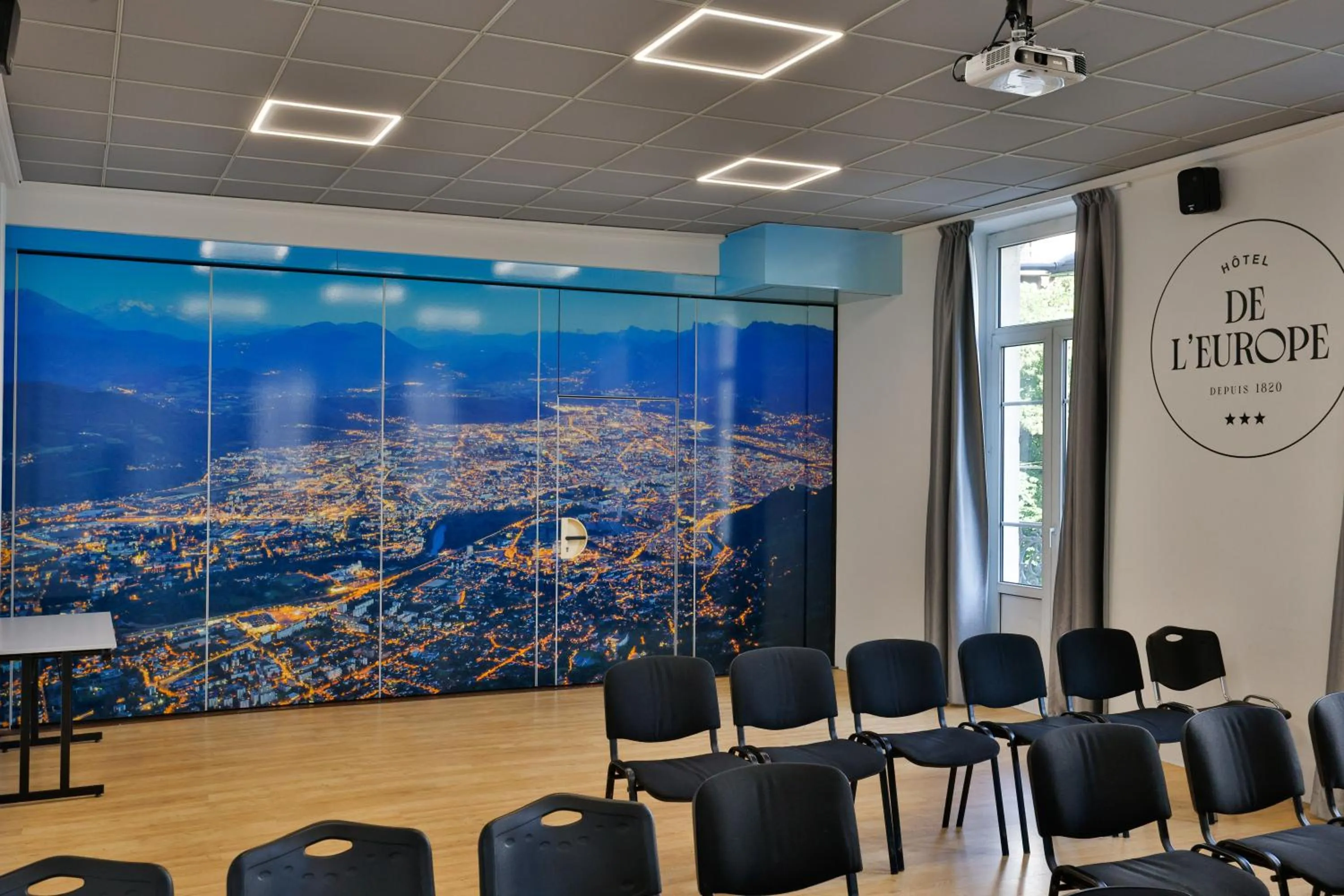 Meeting/conference room in Hôtel de l'Europe Grenoble hyper-centre