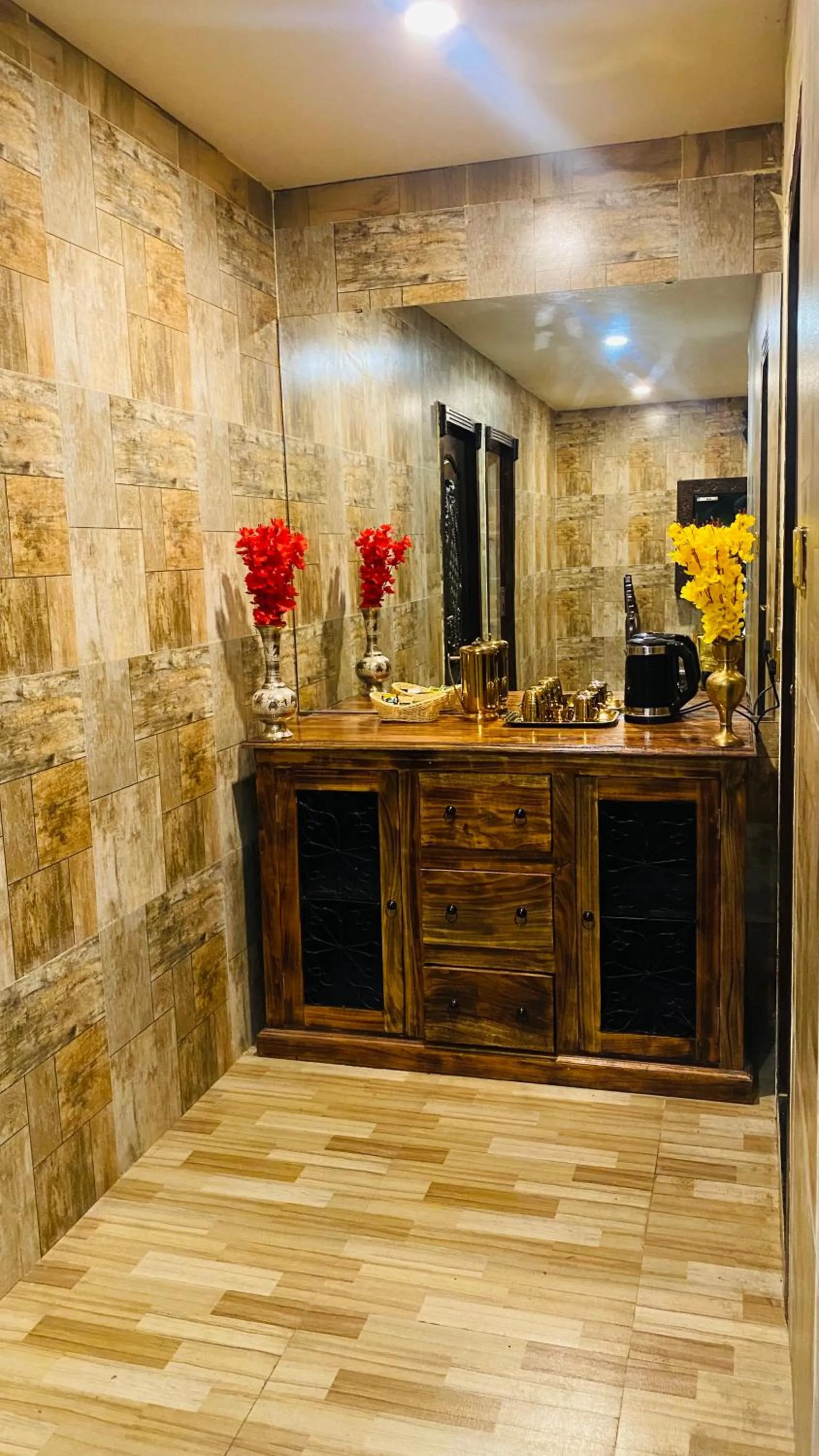 wardrobe in HYDERS PARK- THE LUXURY HOTEL