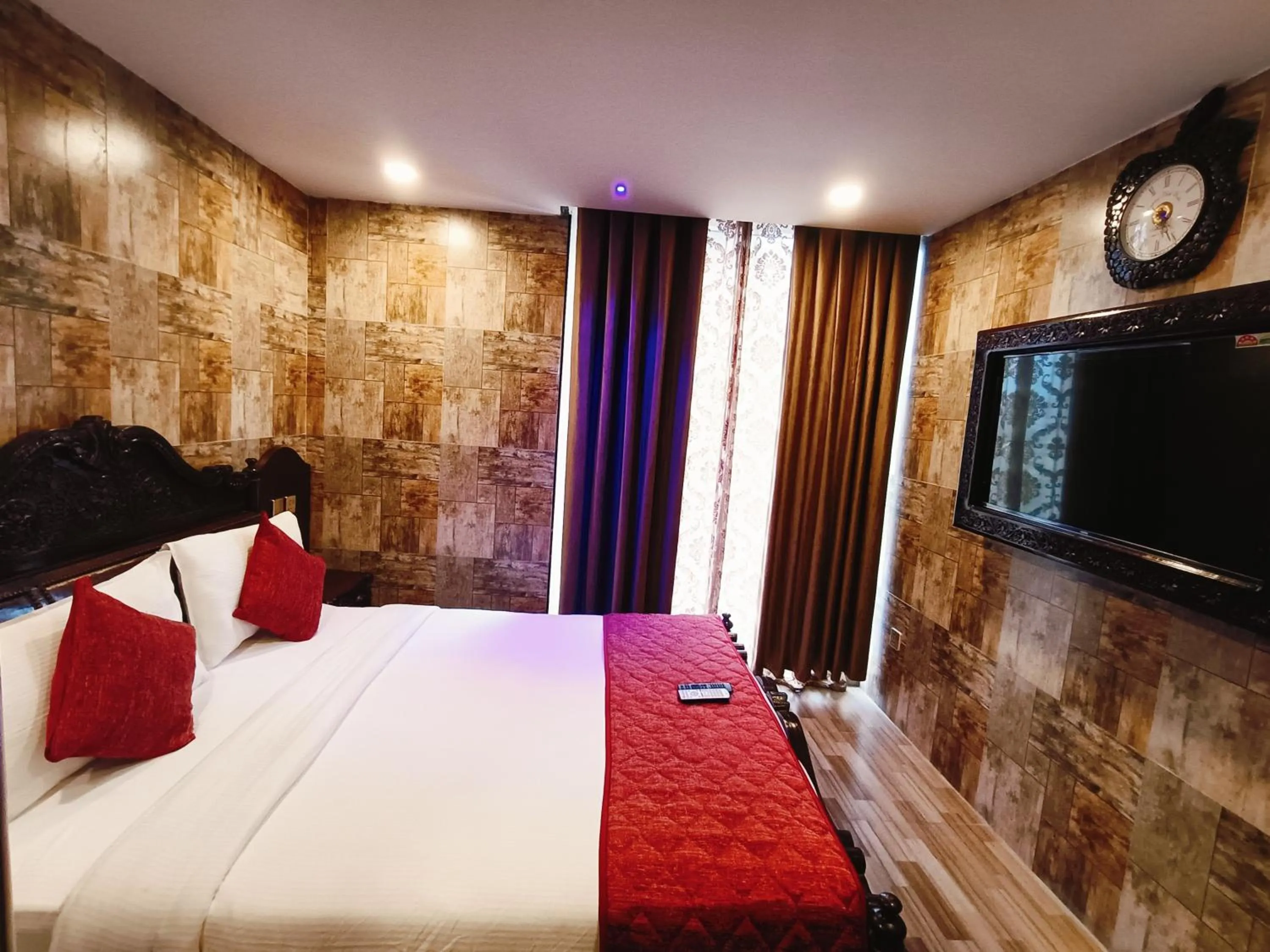 Bedroom in HYDERS PARK- THE LUXURY HOTEL