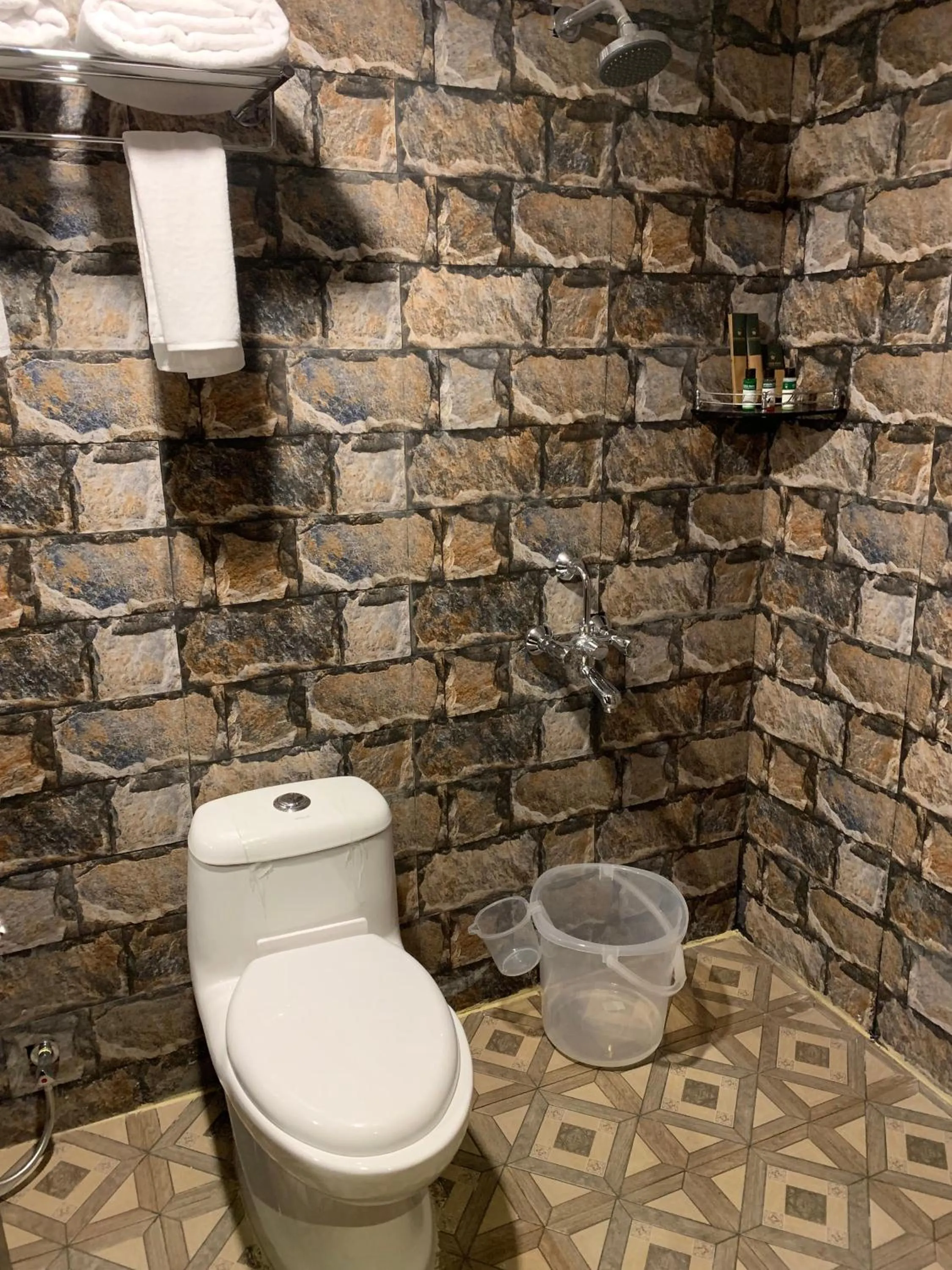 Bathroom in HYDERS PARK- THE LUXURY HOTEL