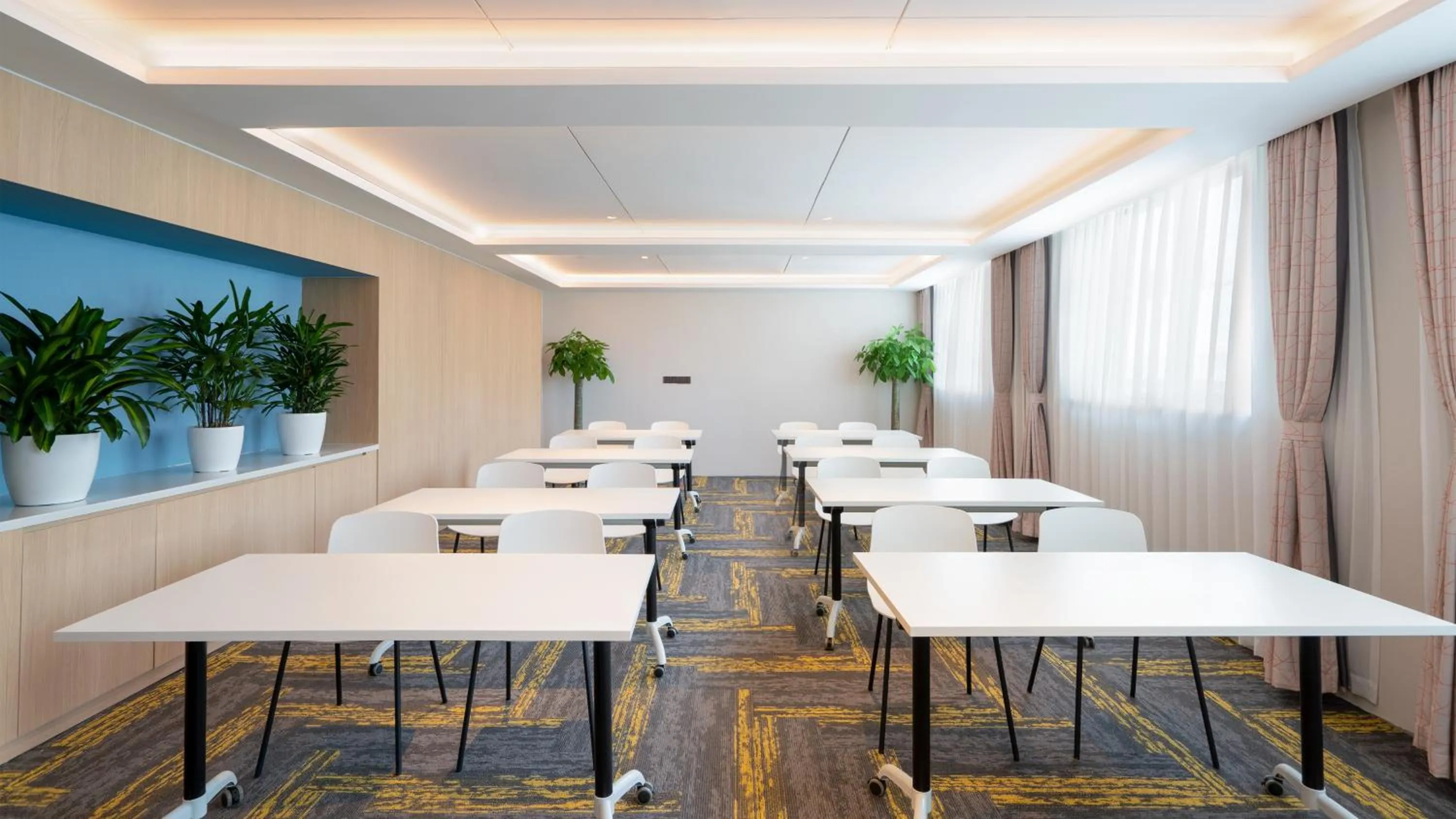 Meeting/conference room in Holiday Inn Express Beijing Tongzhou Tourism Zone by IHG