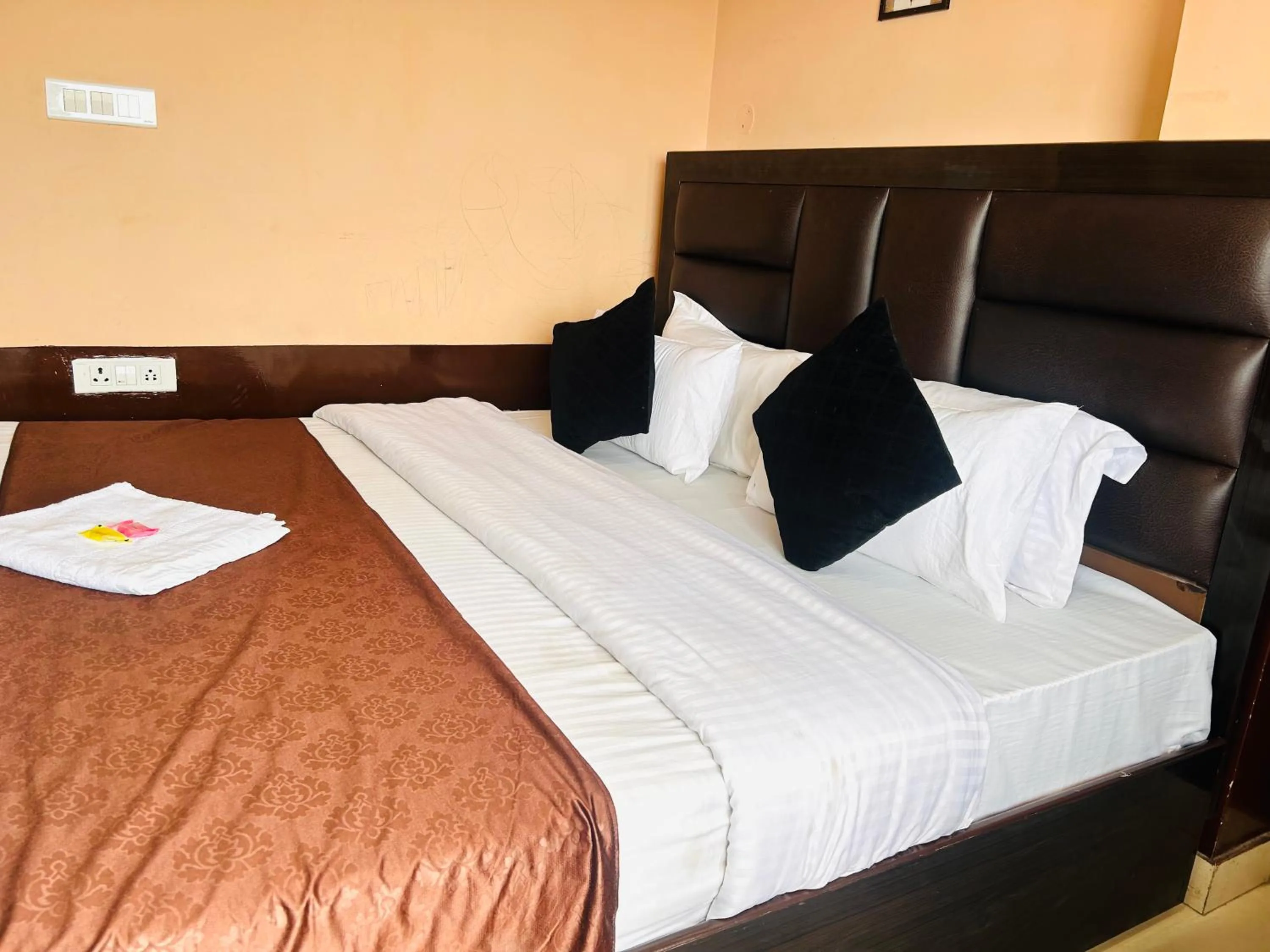 Bedroom, Bed in HANU VATIKA The FAMILY CHOICE