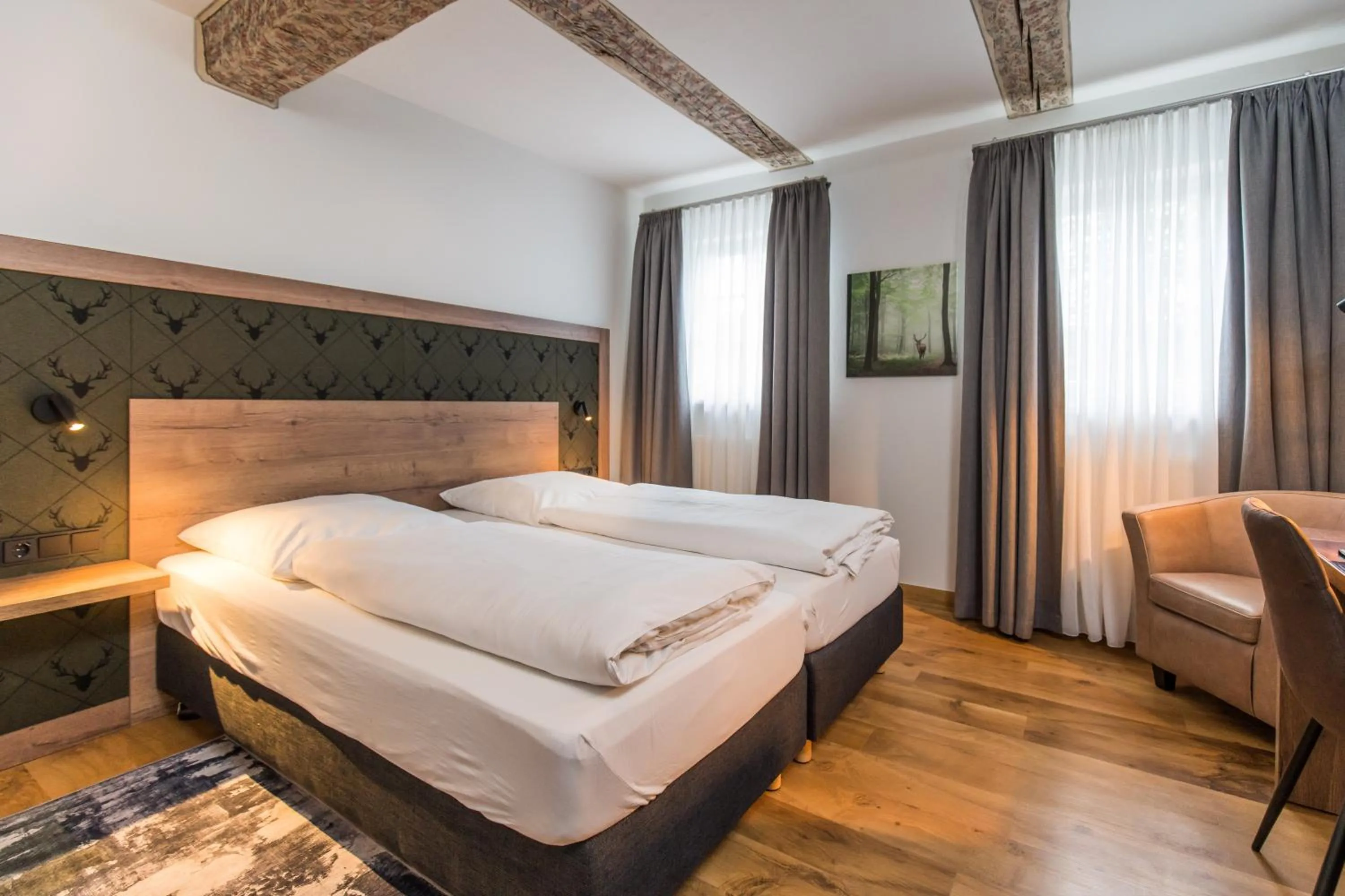 Bed in Hotel-Restaurant Heiligenstadter Hof