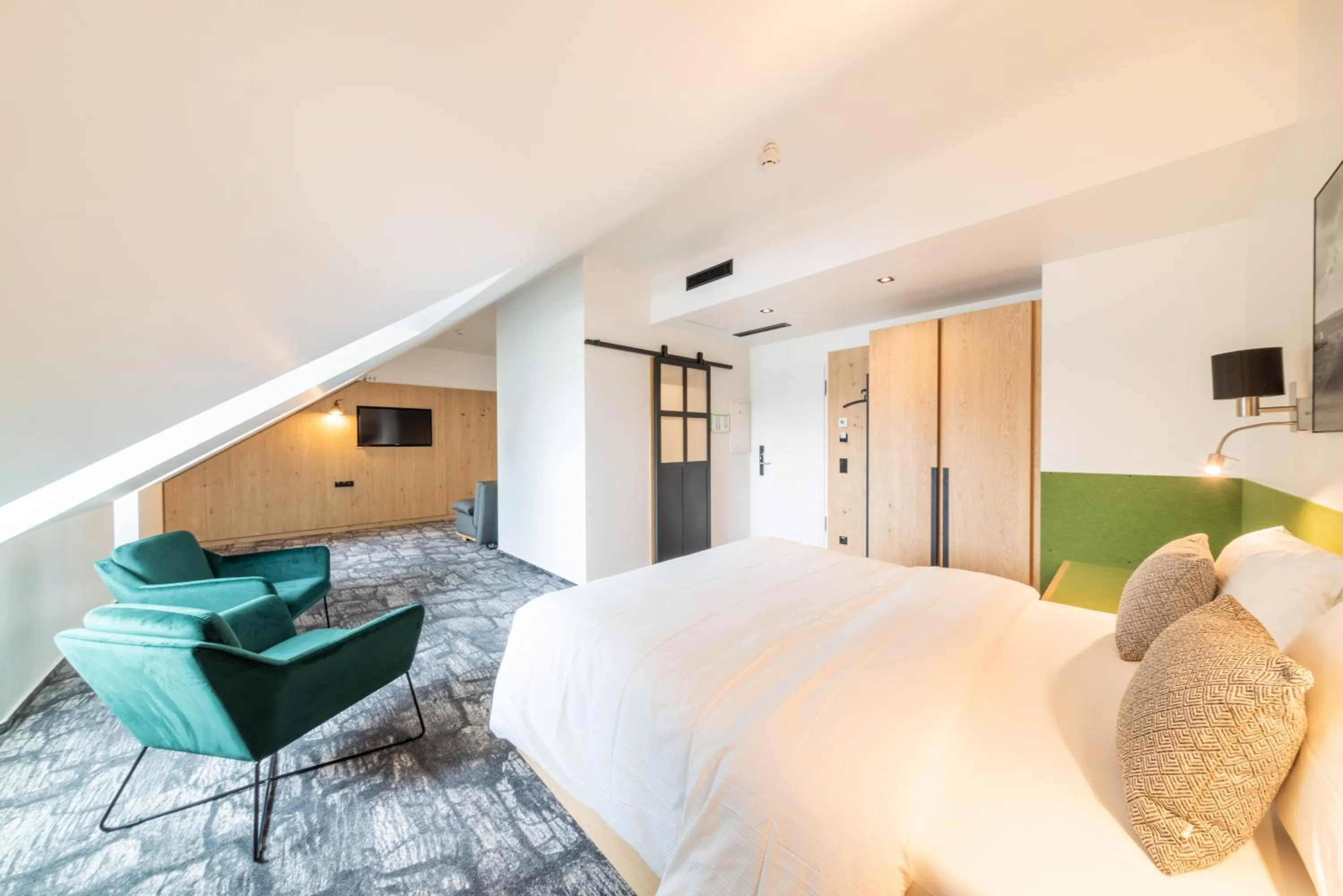 Photo of the whole room, Bed in De Brauhotel - Hôtel de la Brasserie Nationale