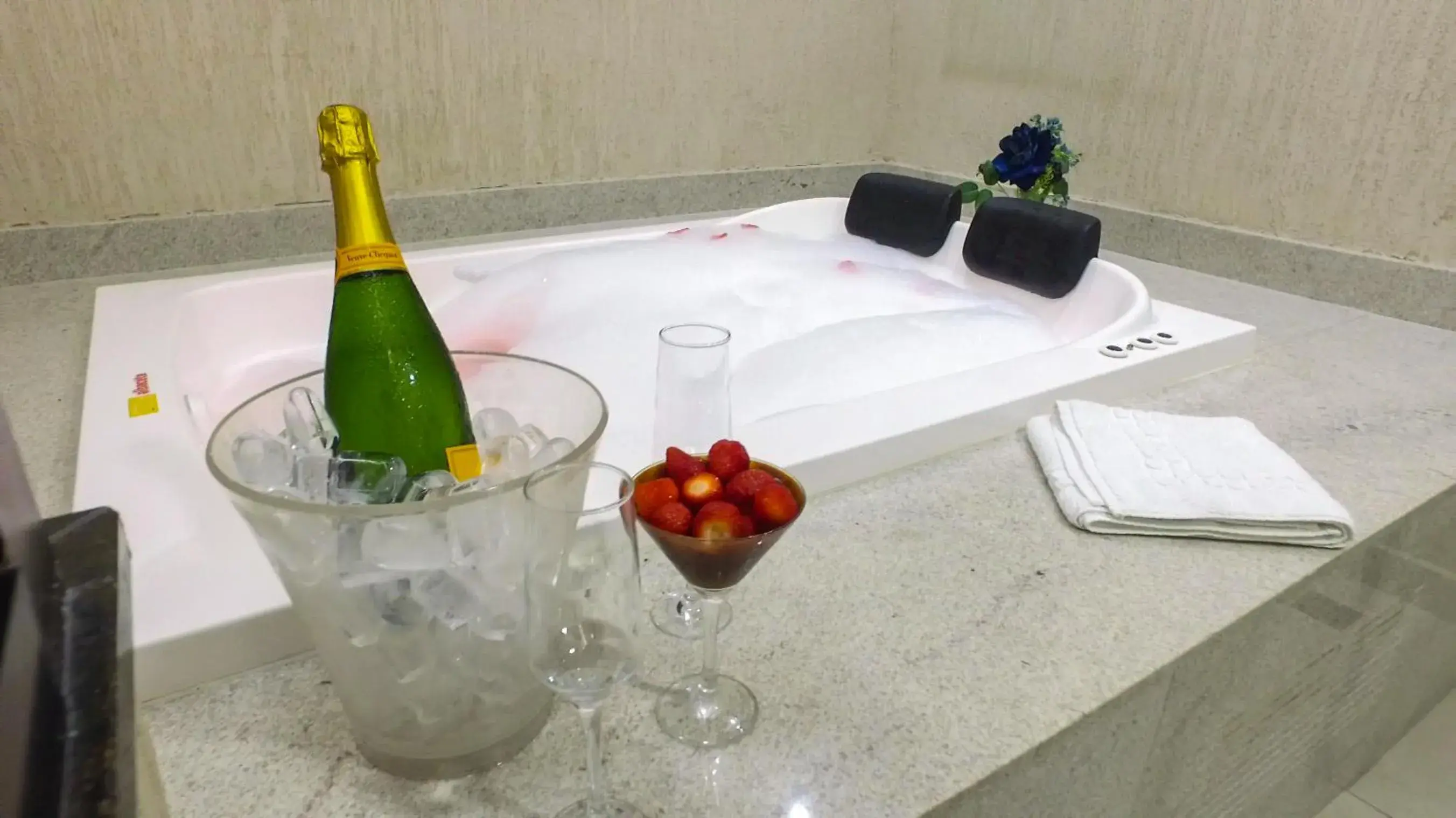 Deluxe Quadruple Room in VIVER Pousada Club & Restaurante Deluxe Quadruple Room in VIVER Pousada Club & Restaurante