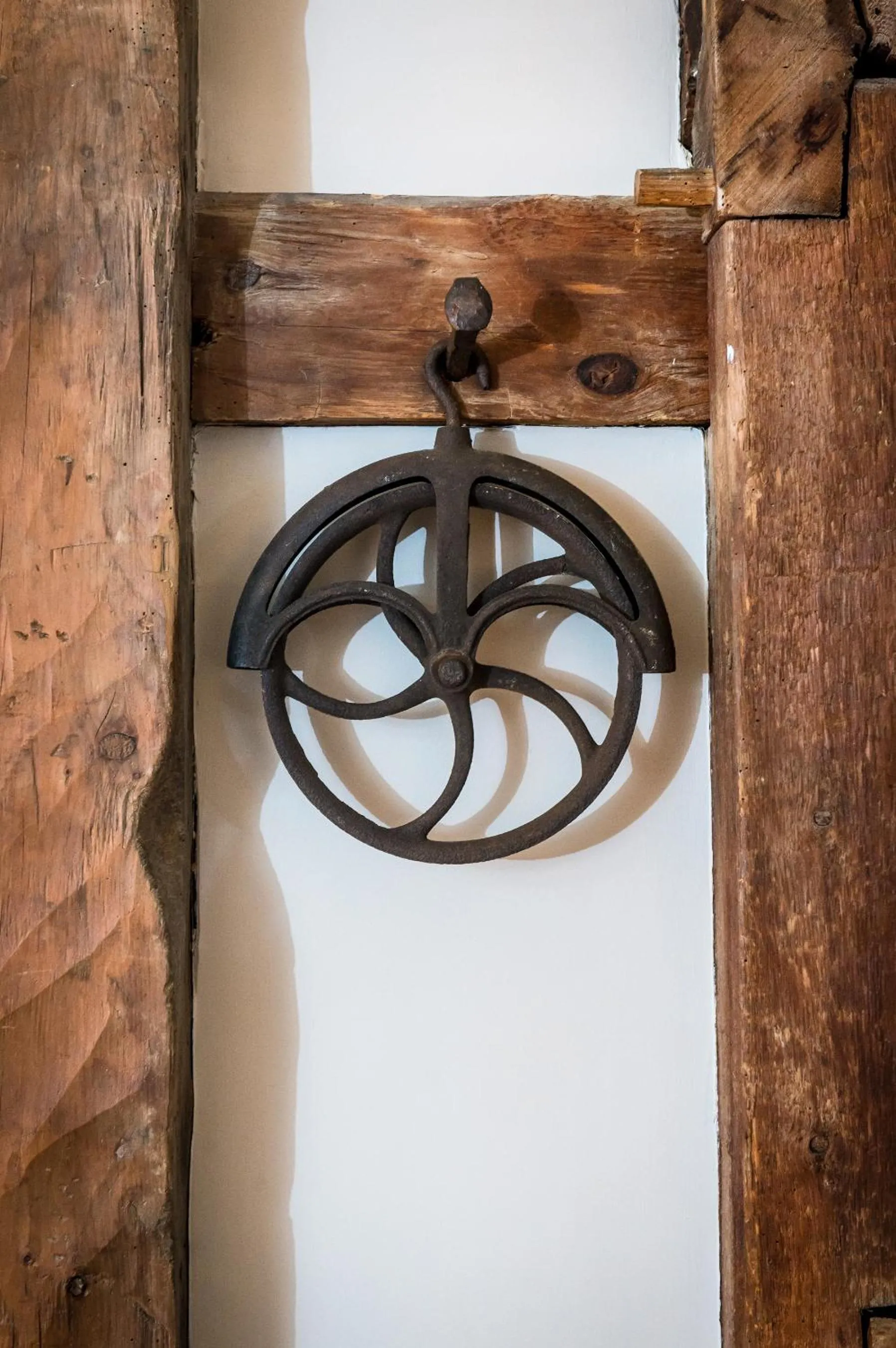 Decorative detail in Three Chimneys Inn