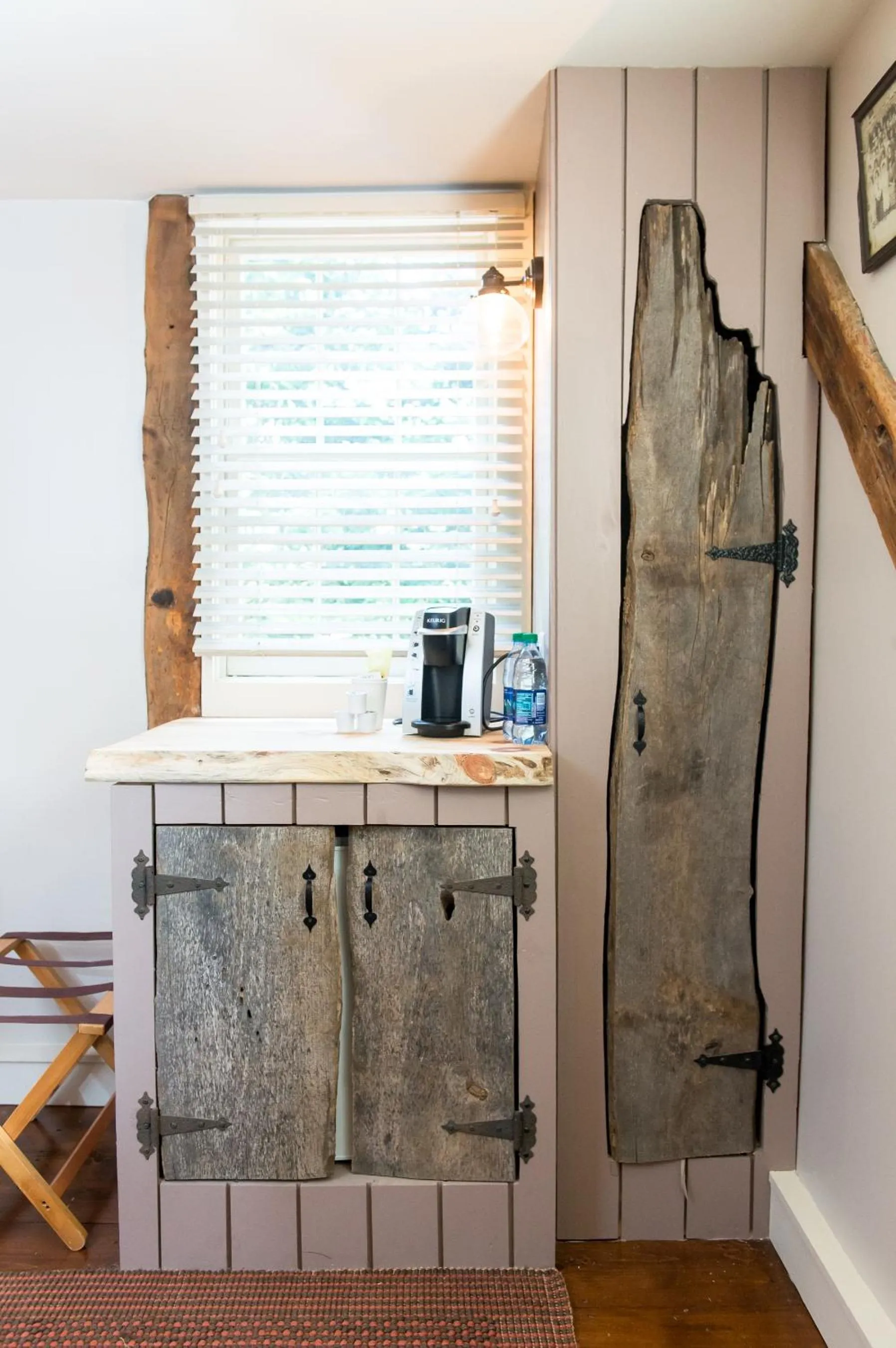 Coffee/tea facilities in Three Chimneys Inn