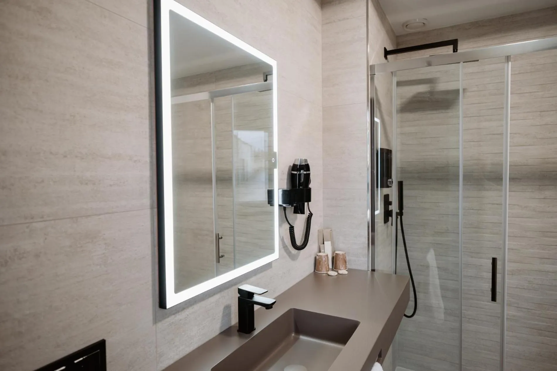 heating in Hotel GilMar Orellana la Vieja