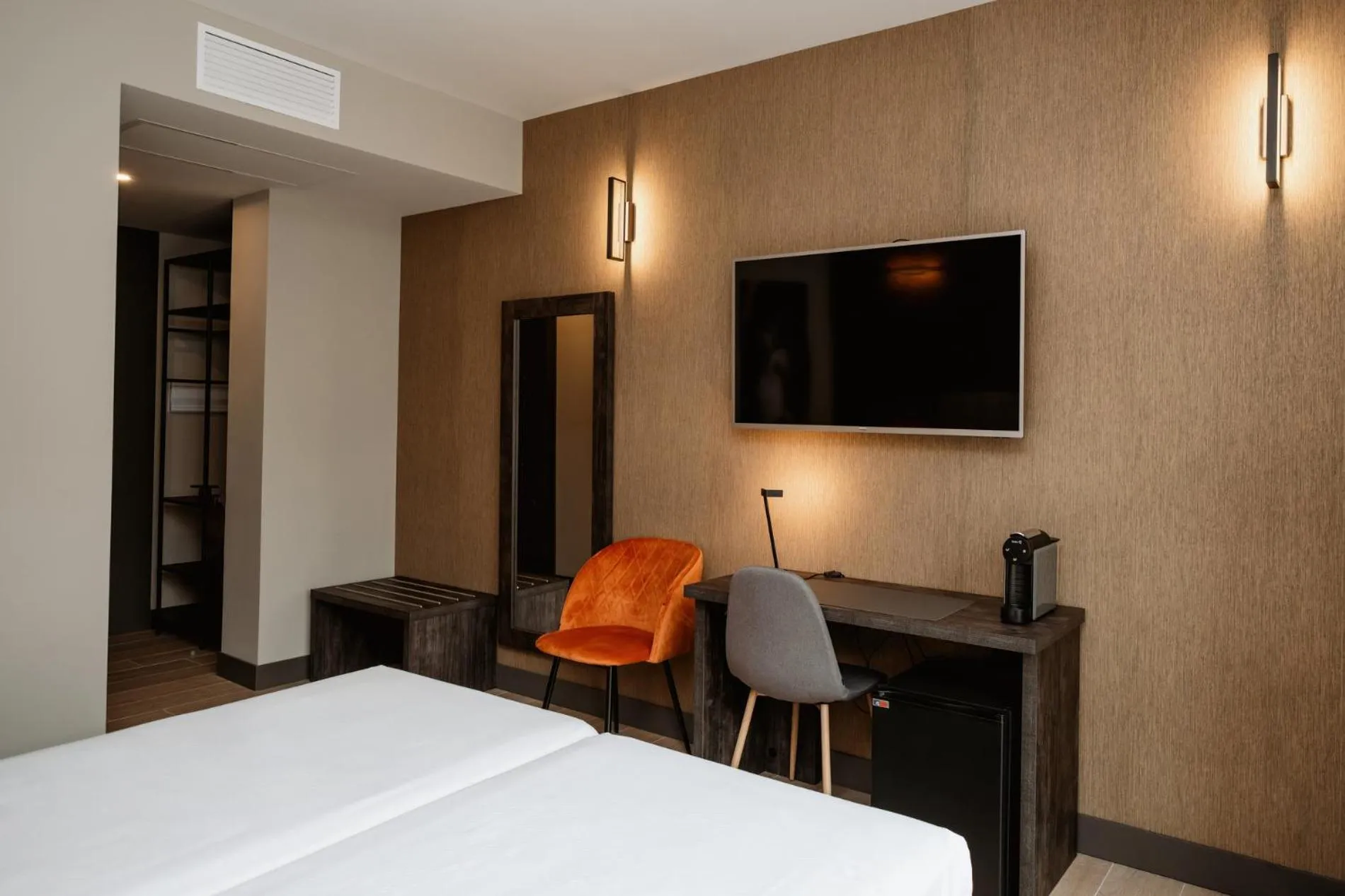 Bed in Hotel GilMar Orellana la Vieja