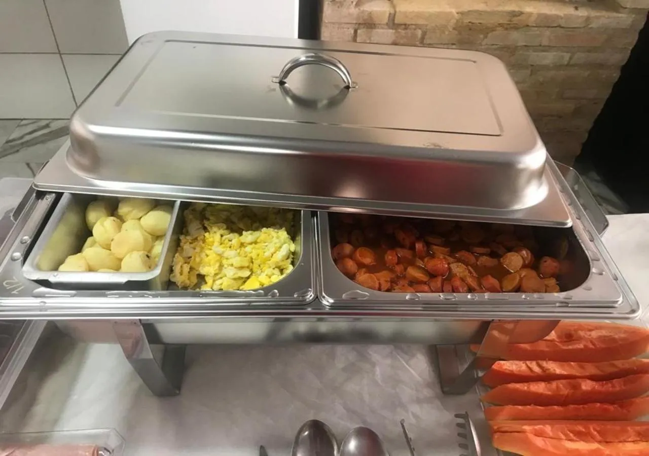 Food in POUSADA VISTA CHINESA