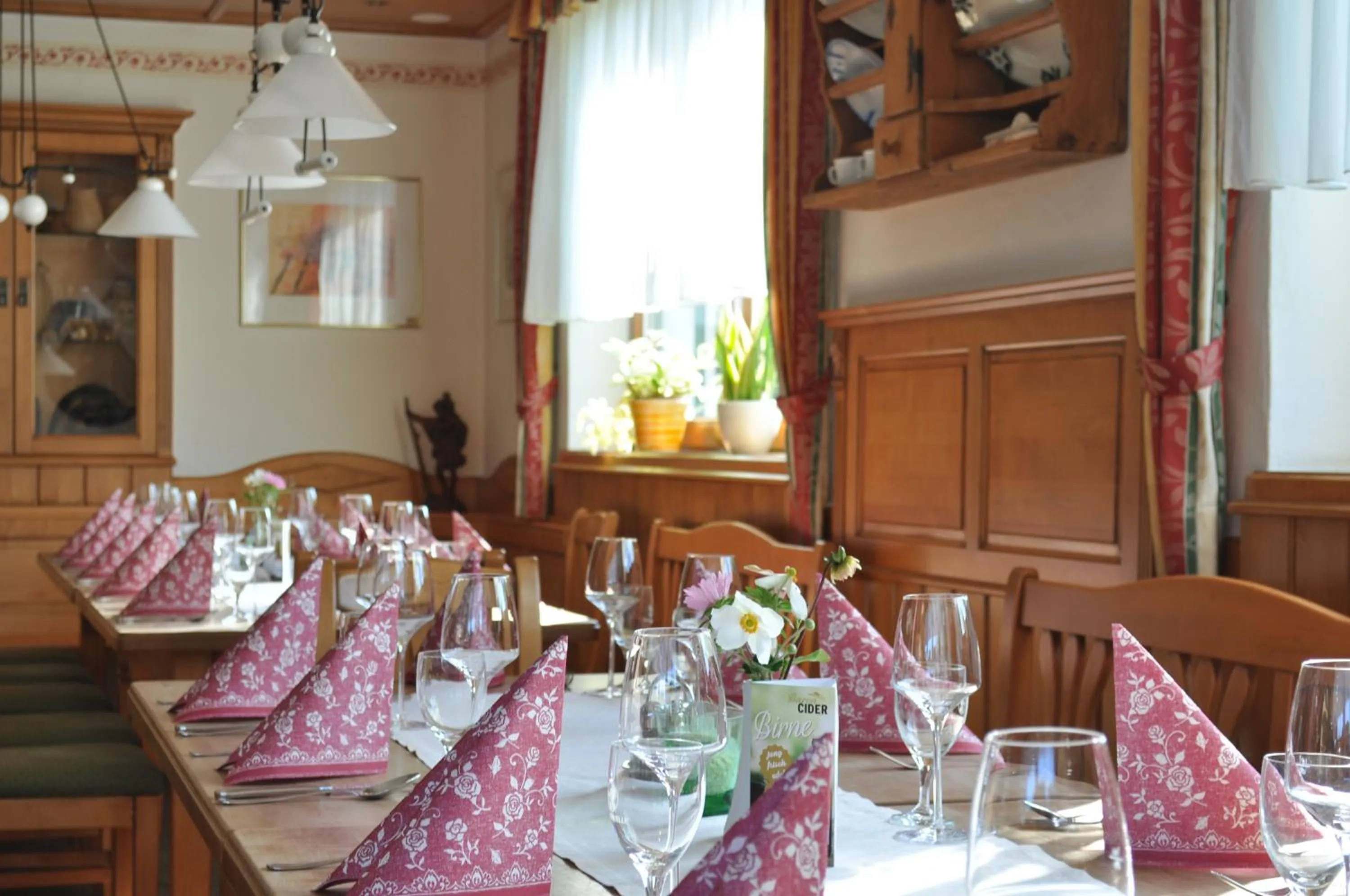 Restaurant/places to eat in Landhotel Gafringwirt