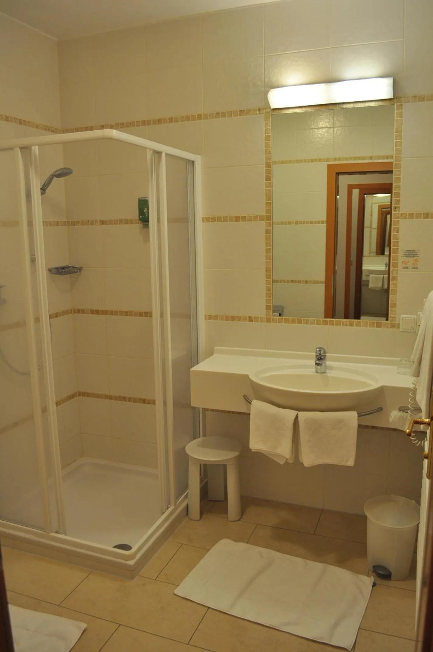 Bathroom in Landhotel Gafringwirt