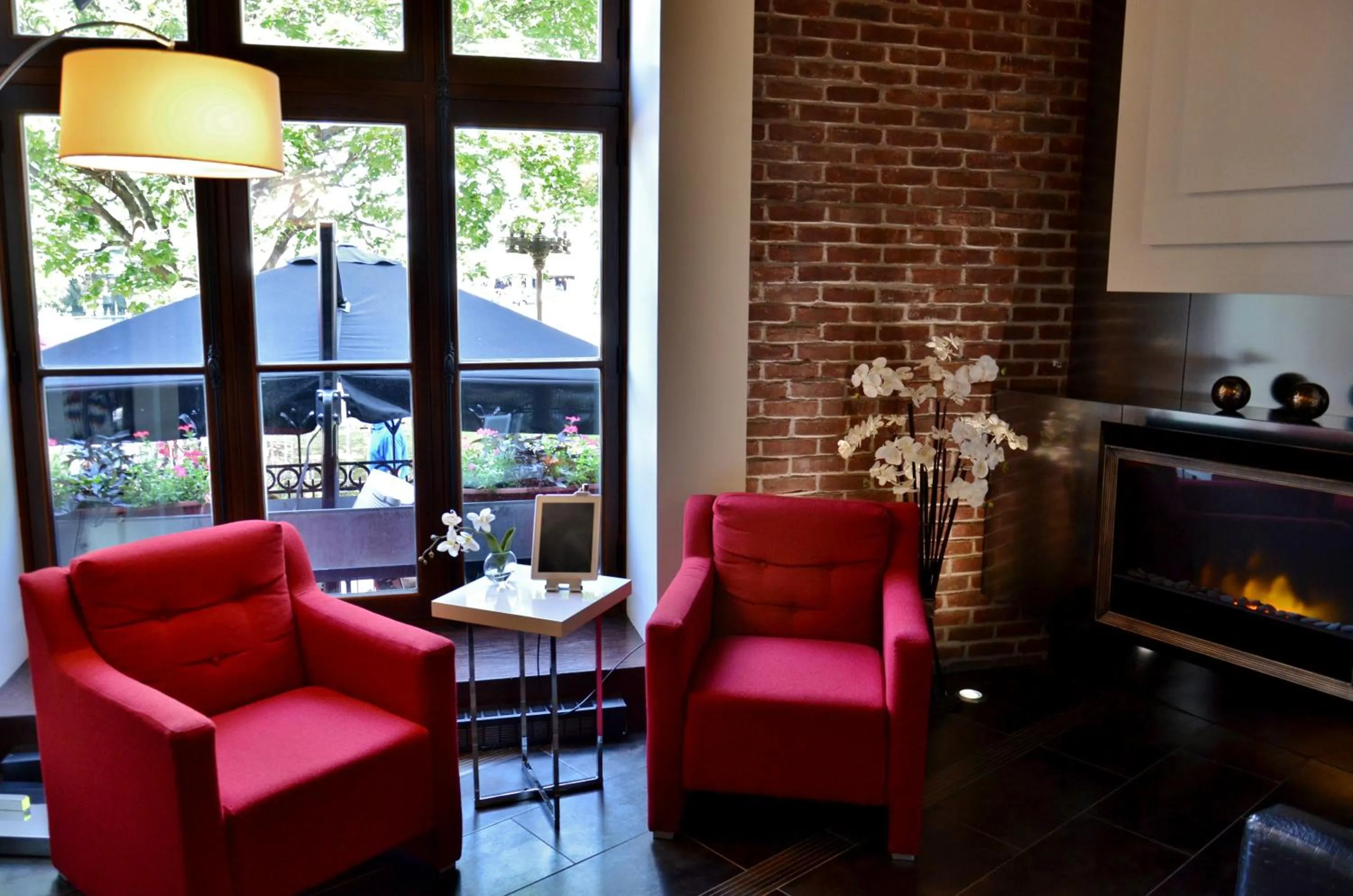 Lounge or bar in Hôtel des Coutellier