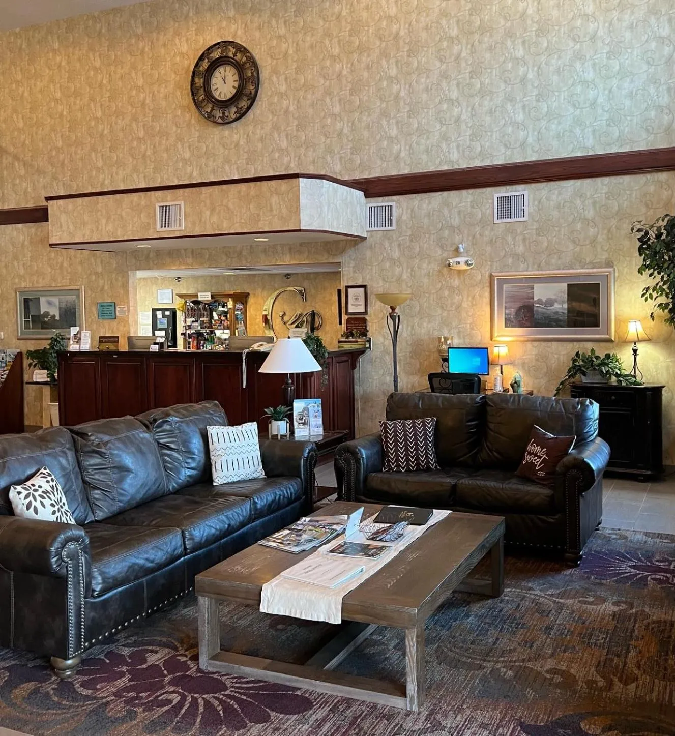 Lobby or reception in GrandStay Hotel & Suites Becker