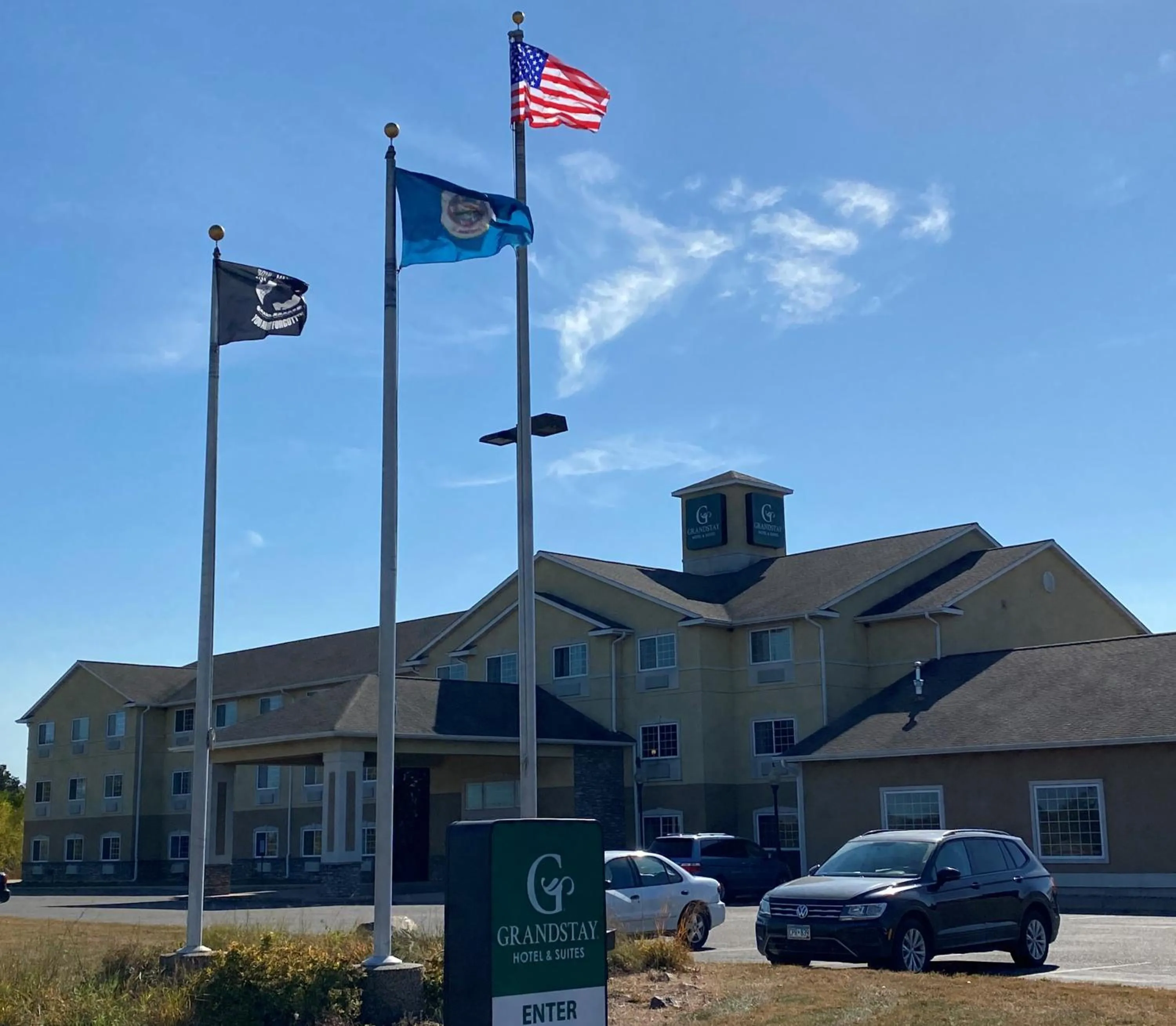 GrandStay Hotel & Suites Becker