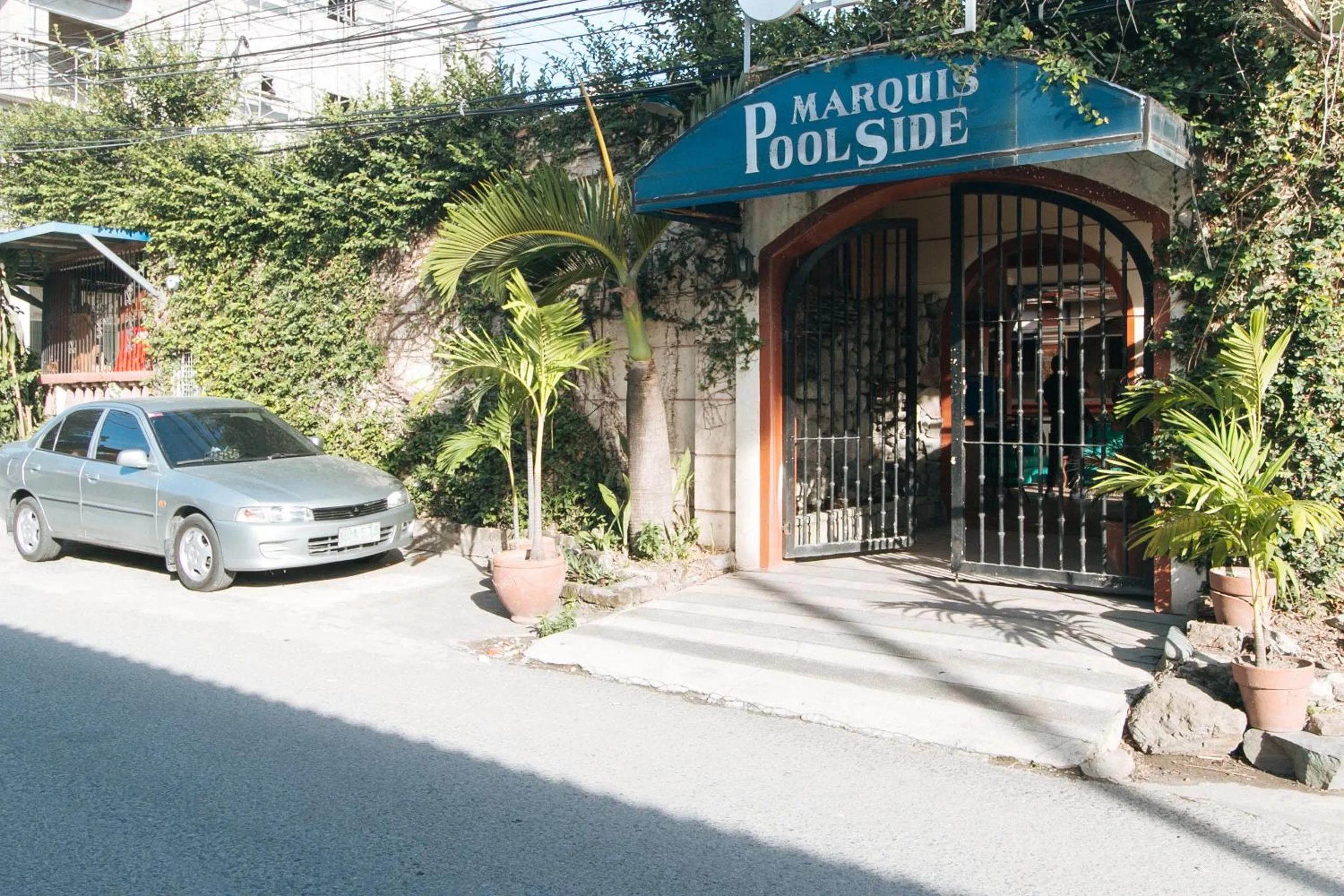 Property building in RedDoorz @ Marifa Hotel Angeles Pampanga