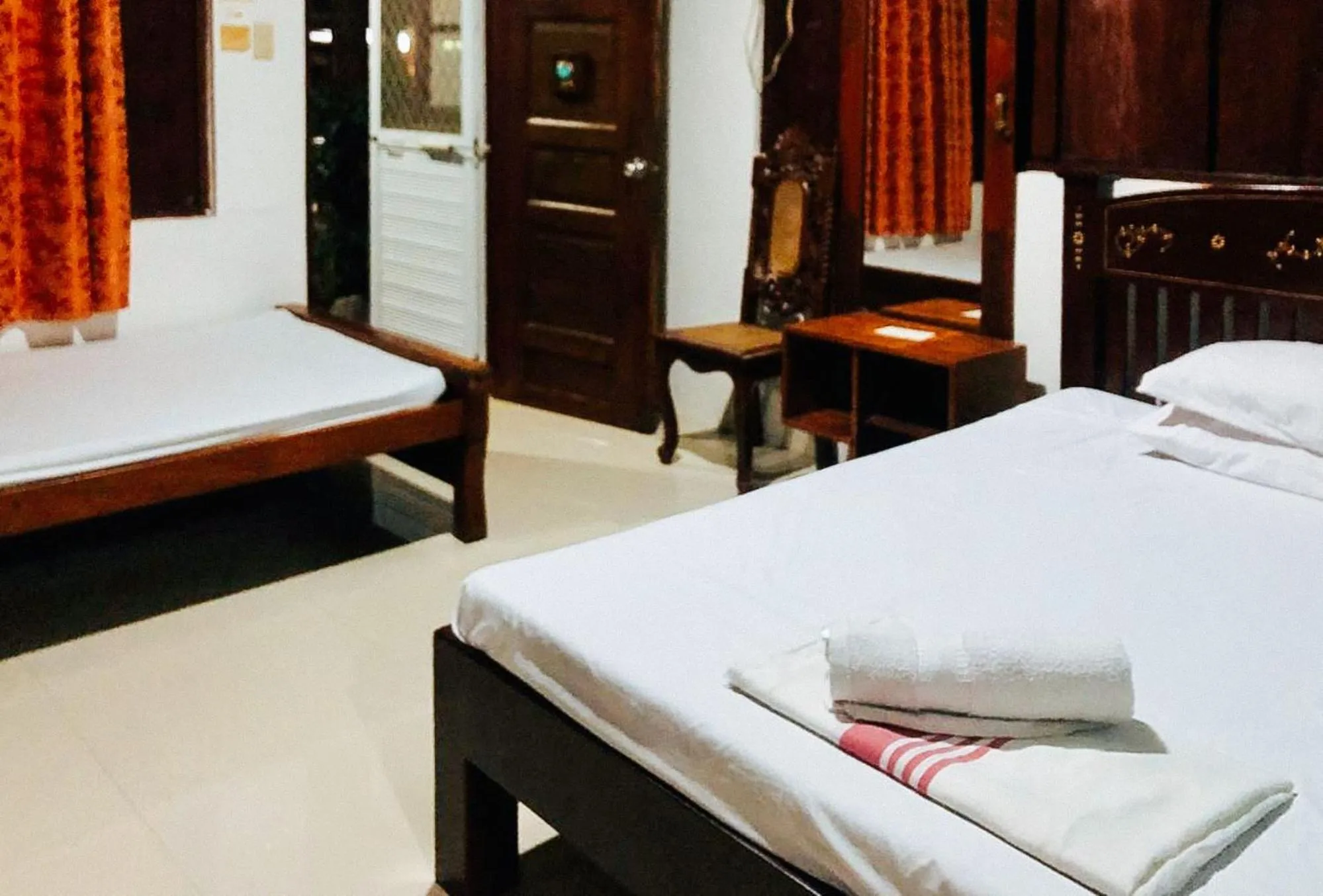 Bed in RedDoorz Hostel at Deomar Hometel & Farm Cafe Vigan Ilocos