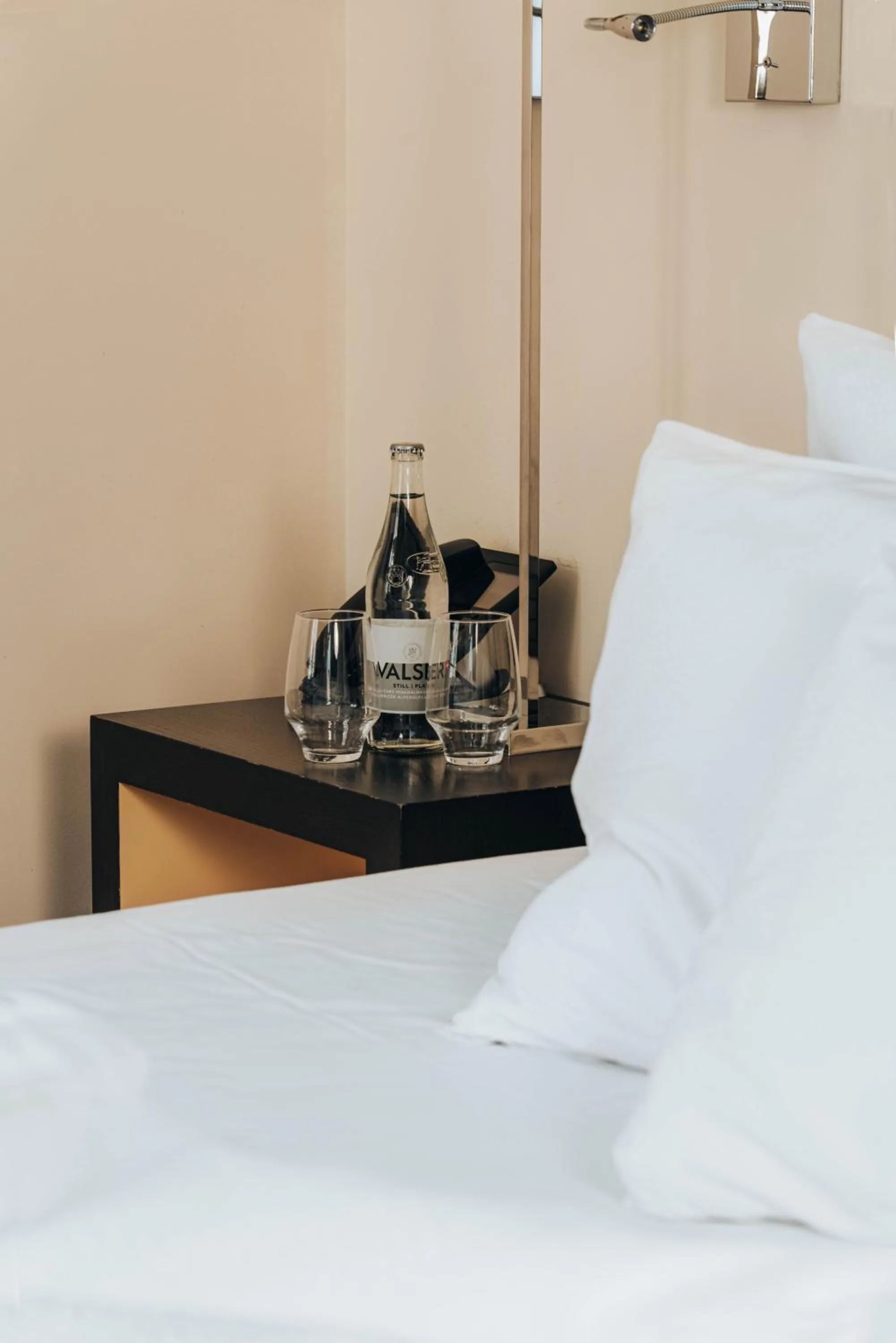 Bedroom, Bed in Eastwest Hôtel by Malone