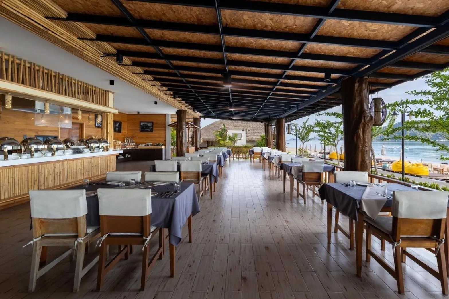 Restaurant/places to eat in Bulow Casa Grand View Resort