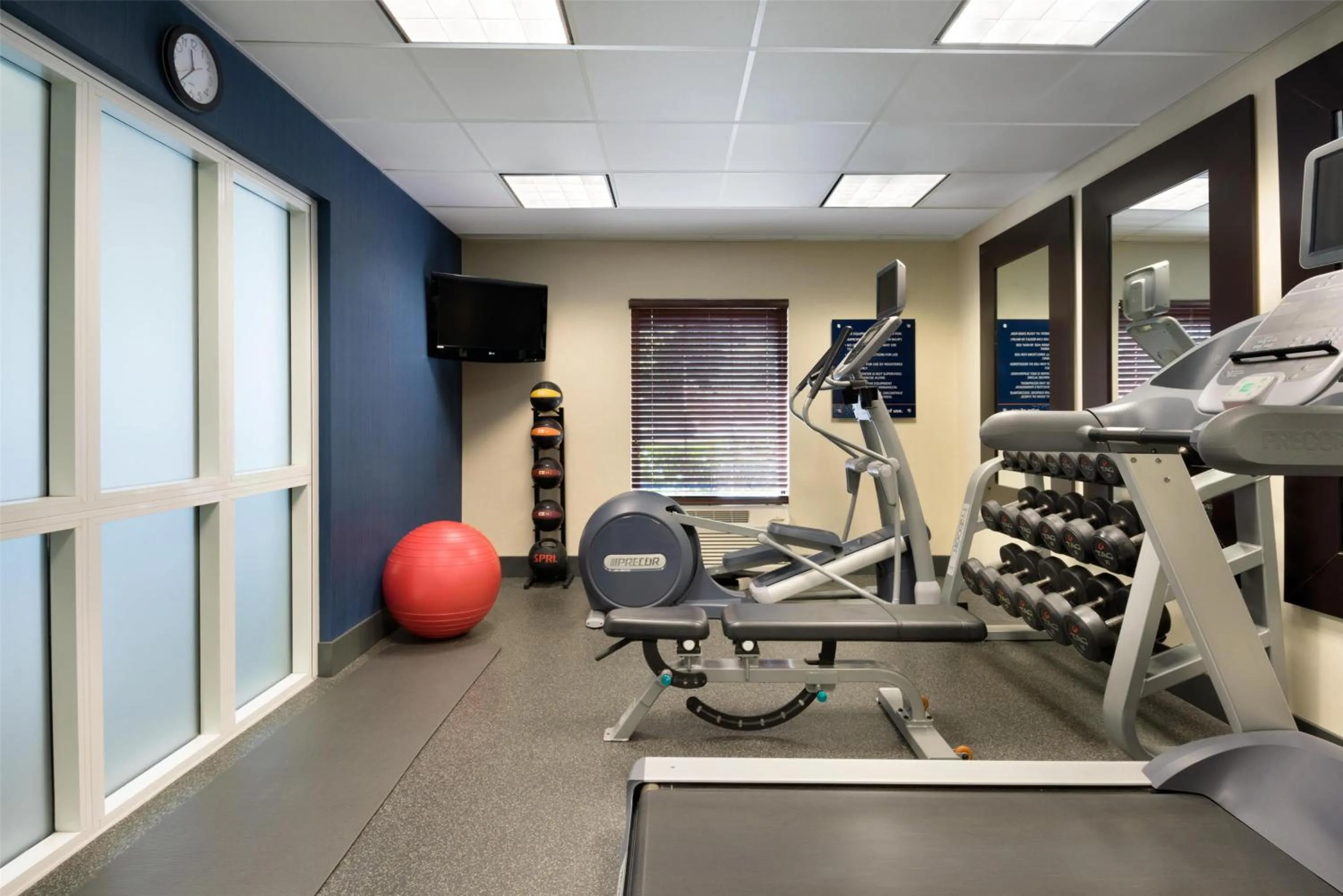 Fitness centre/facilities in Hampton Inn & Suites Middletown