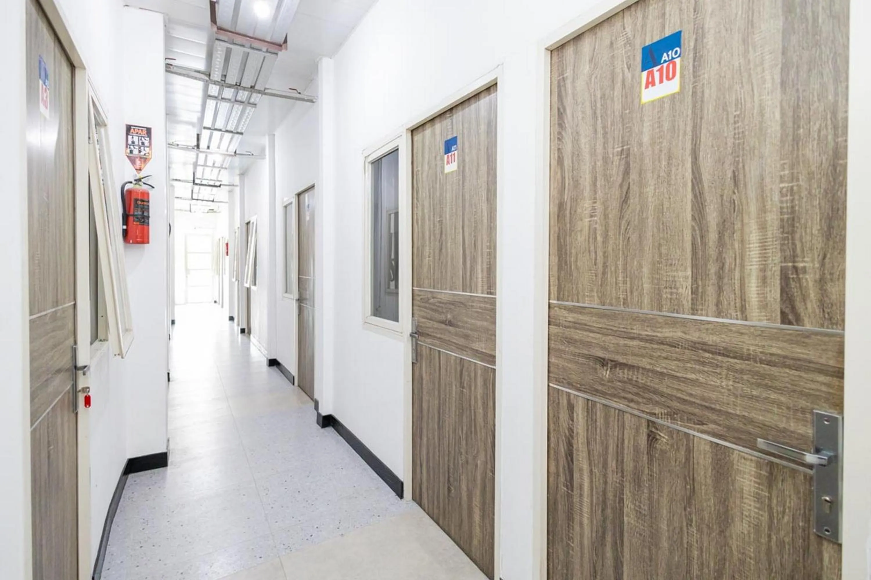 Property building in RedDoorz @ Tanjung Sari Surabaya