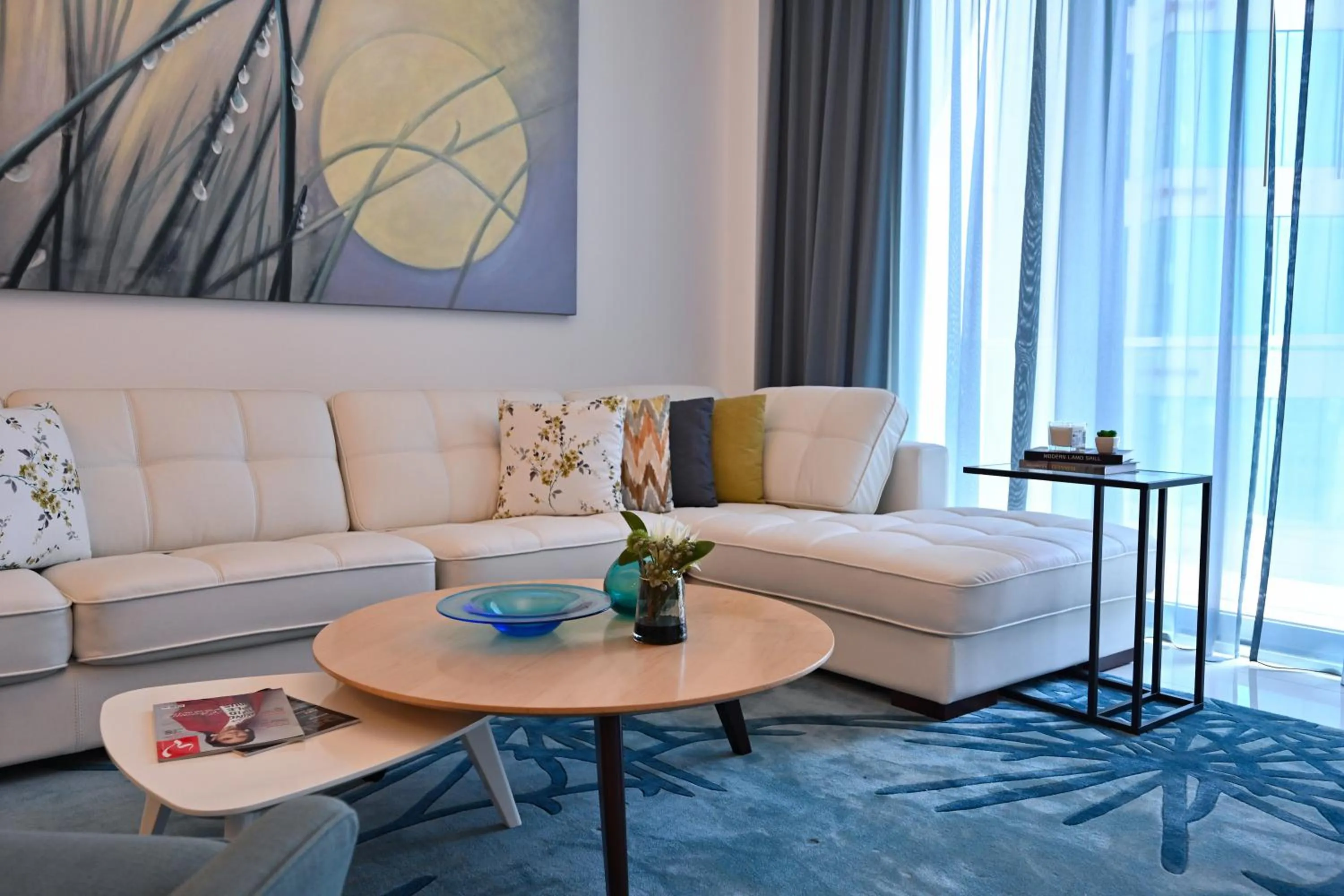 Living room in Springfield Suites