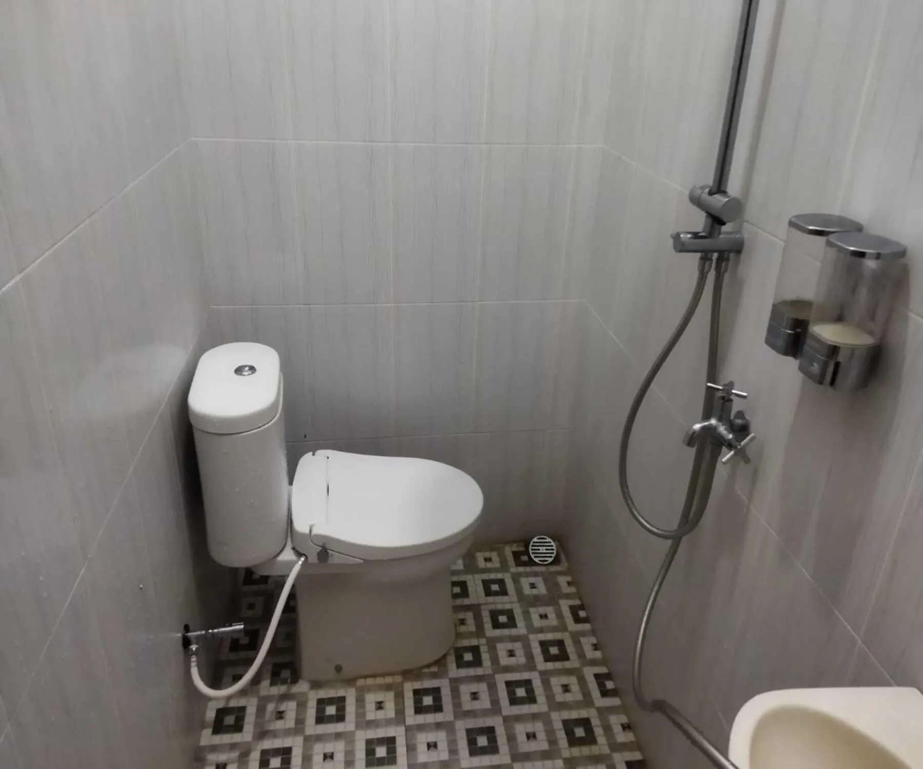 Shower in Algira Homestay Prambanan