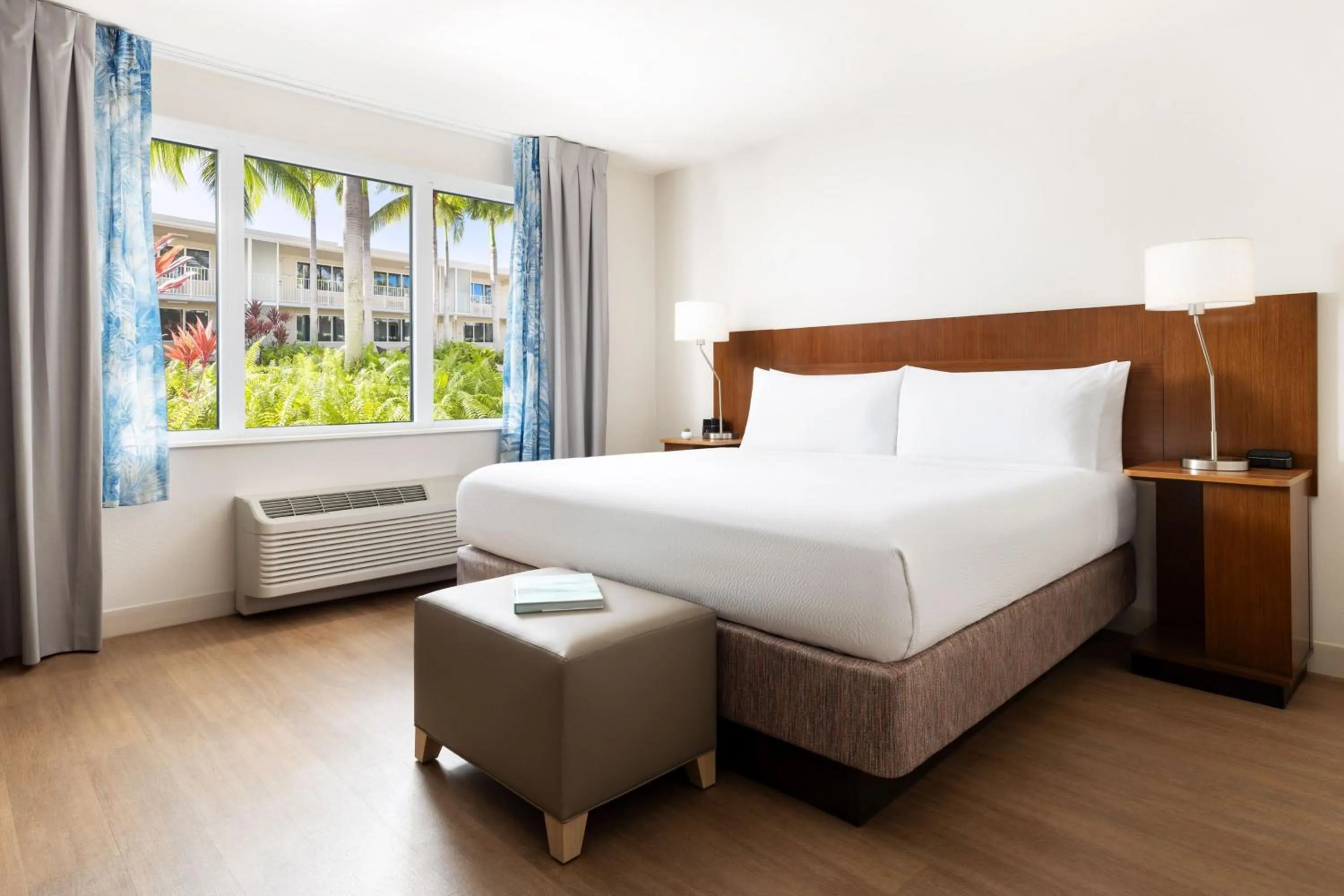 Photo of the whole room, Bed in Fairfield by Marriott Inn & Suites Key West at The Keys Collection