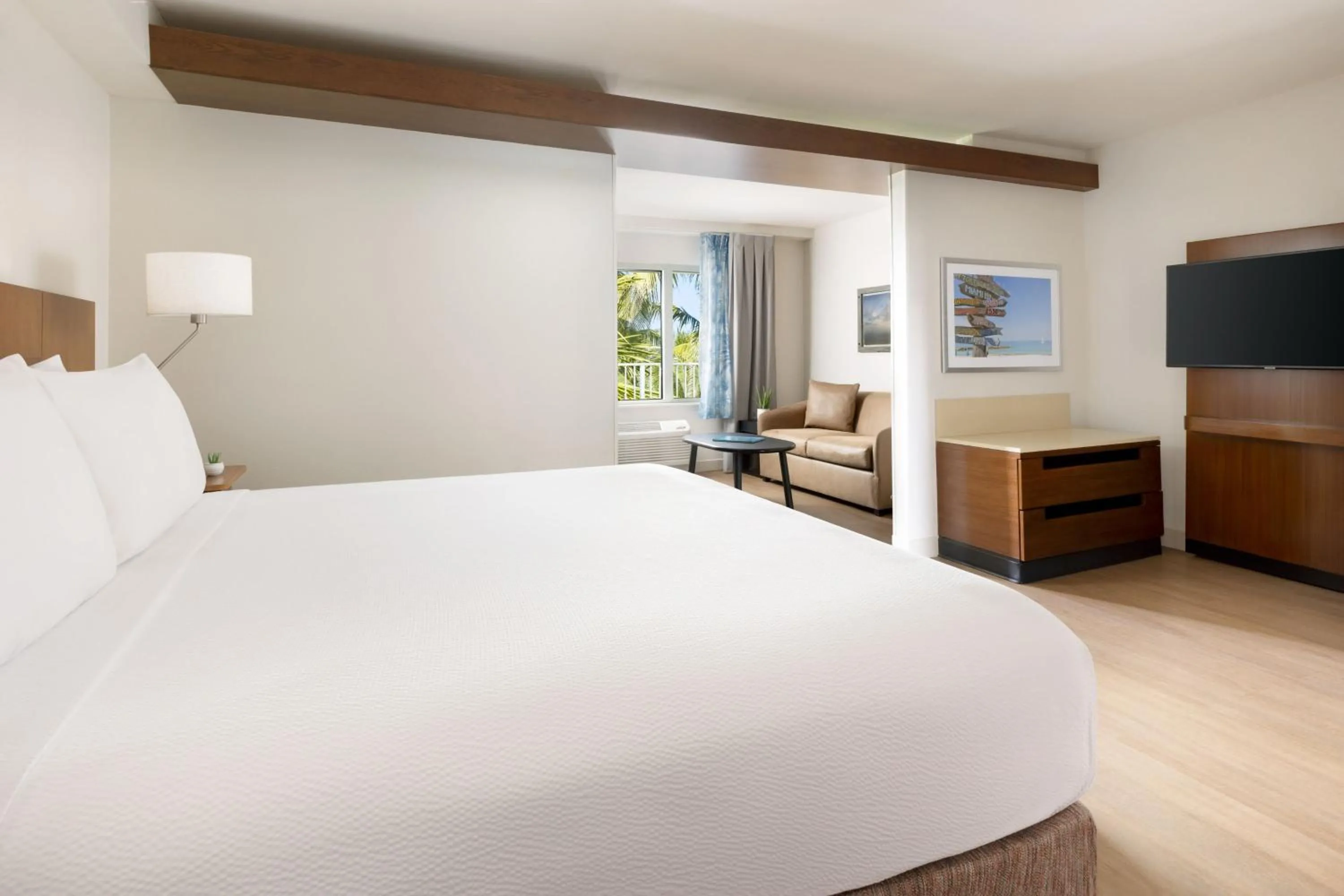 Photo of the whole room, Bed in Fairfield by Marriott Inn & Suites Key West at The Keys Collection