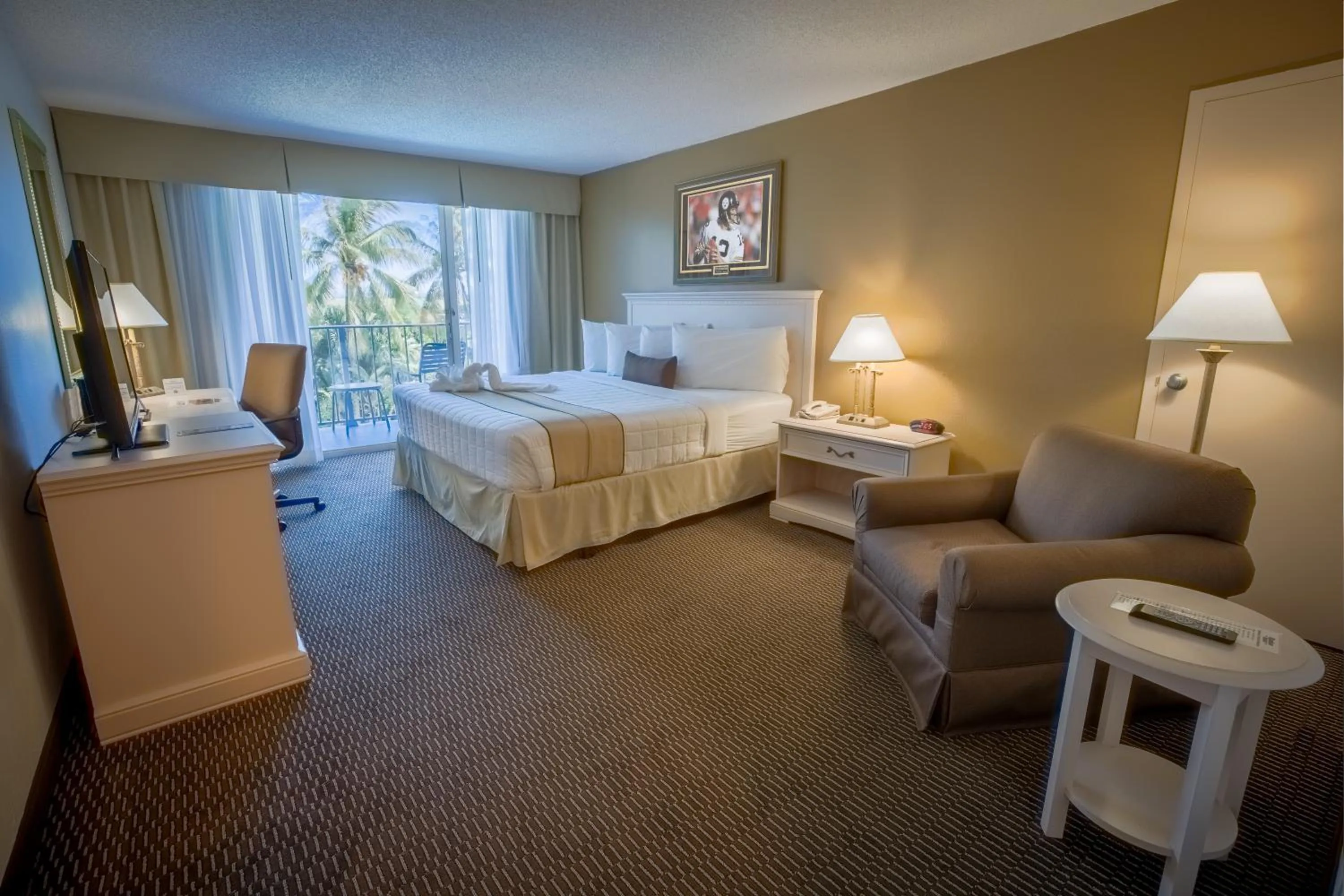 Photo of the whole room in Stadium Hotel