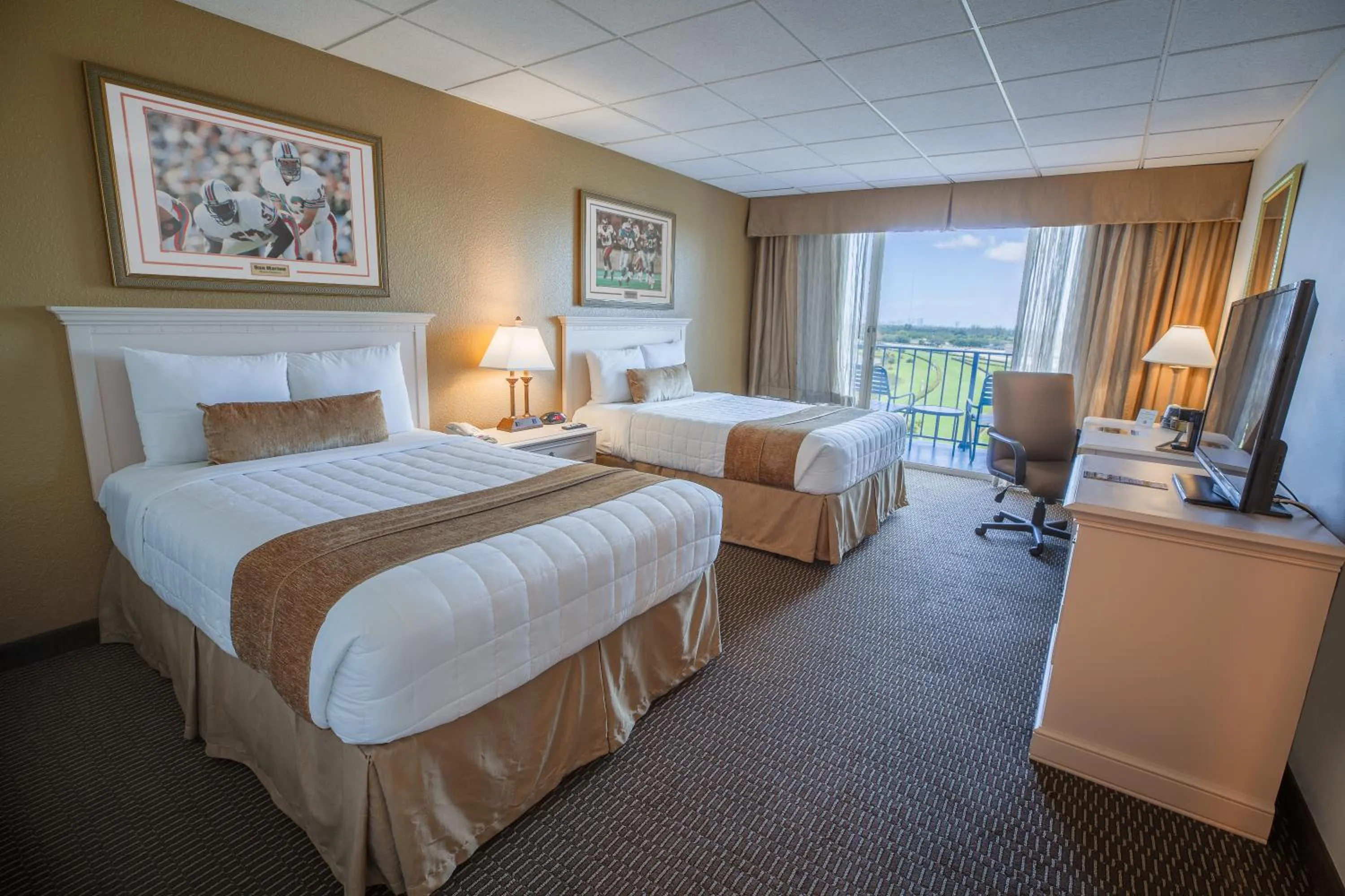 Photo of the whole room in Stadium Hotel